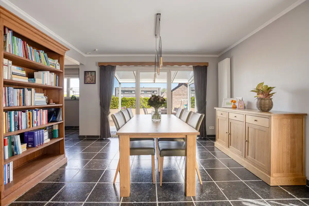 Instapklare woning met drie slaapkamers in een doodlopende straat foto 4