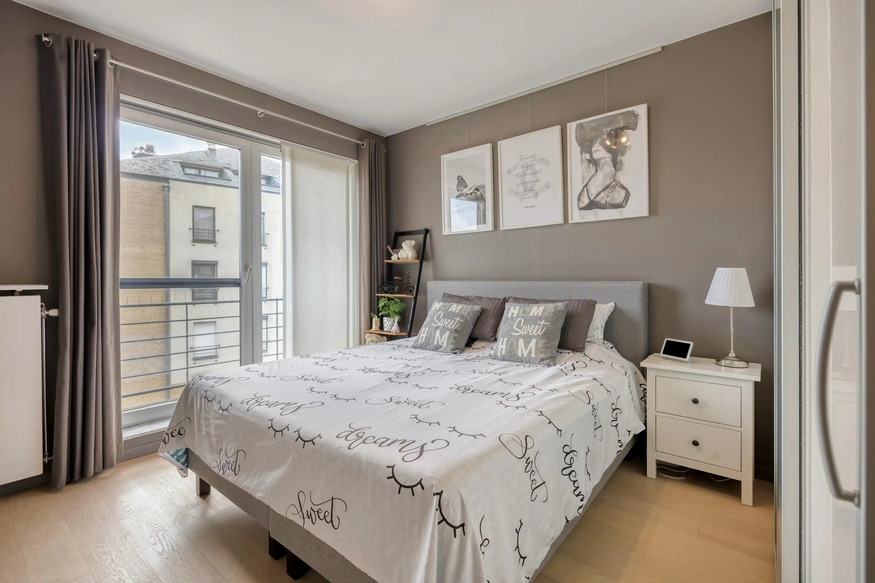 Instapklaar en energiezuinig appartement te koop in Burcht foto 9