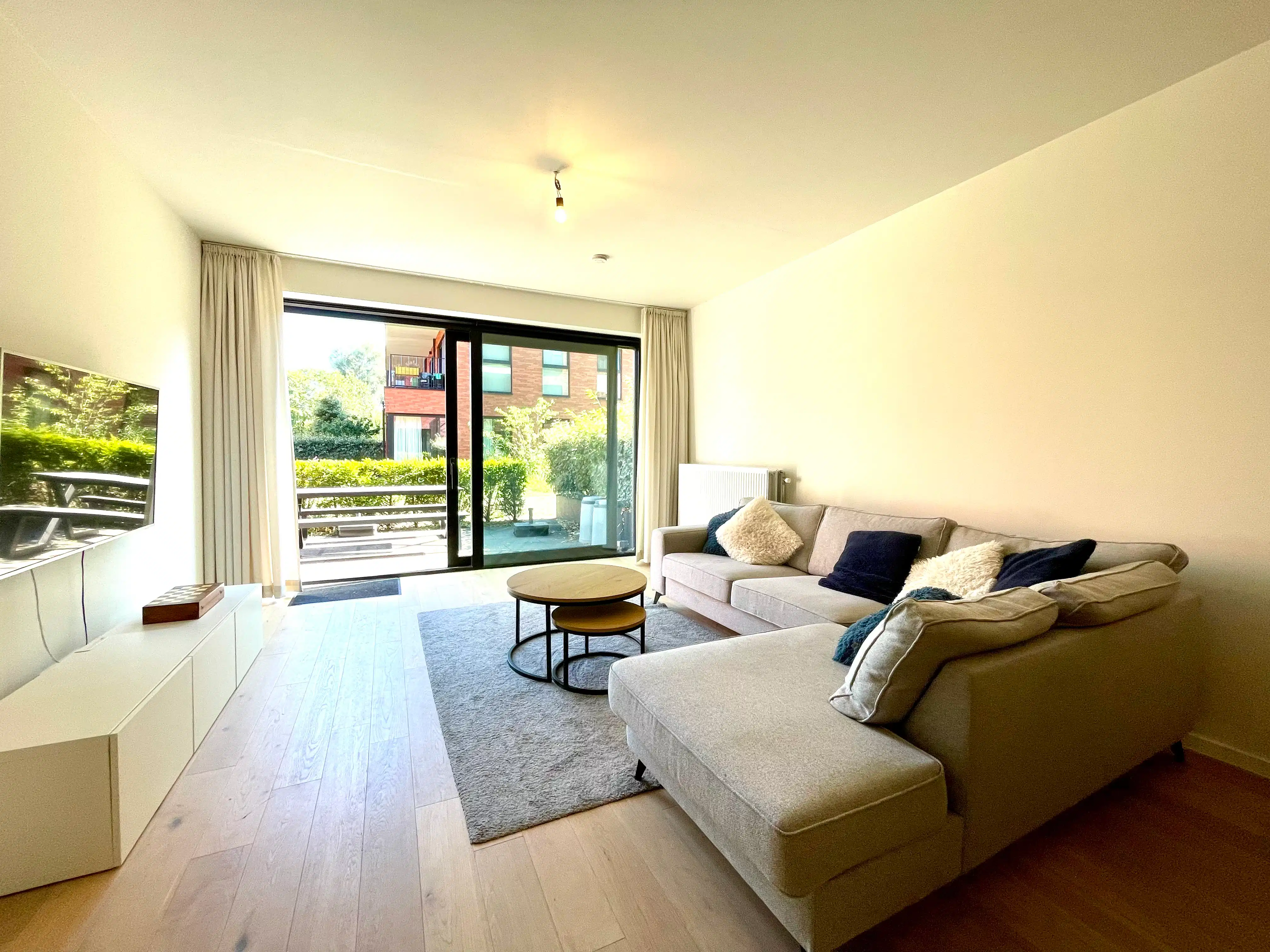 Ruim appartement met 3 slaapkamers en 2 badkamers te Gent foto 3