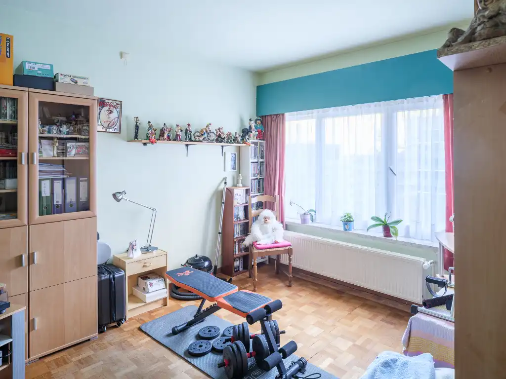 Stijlvol tweeslaapkamerappartement met mid-century karakter nabij Gent-Sint-Pieters foto 10