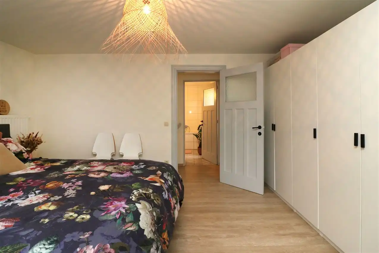 Gerenoveerde woning met tuin, centraal gelegen nabij centrum en E 314 foto 16