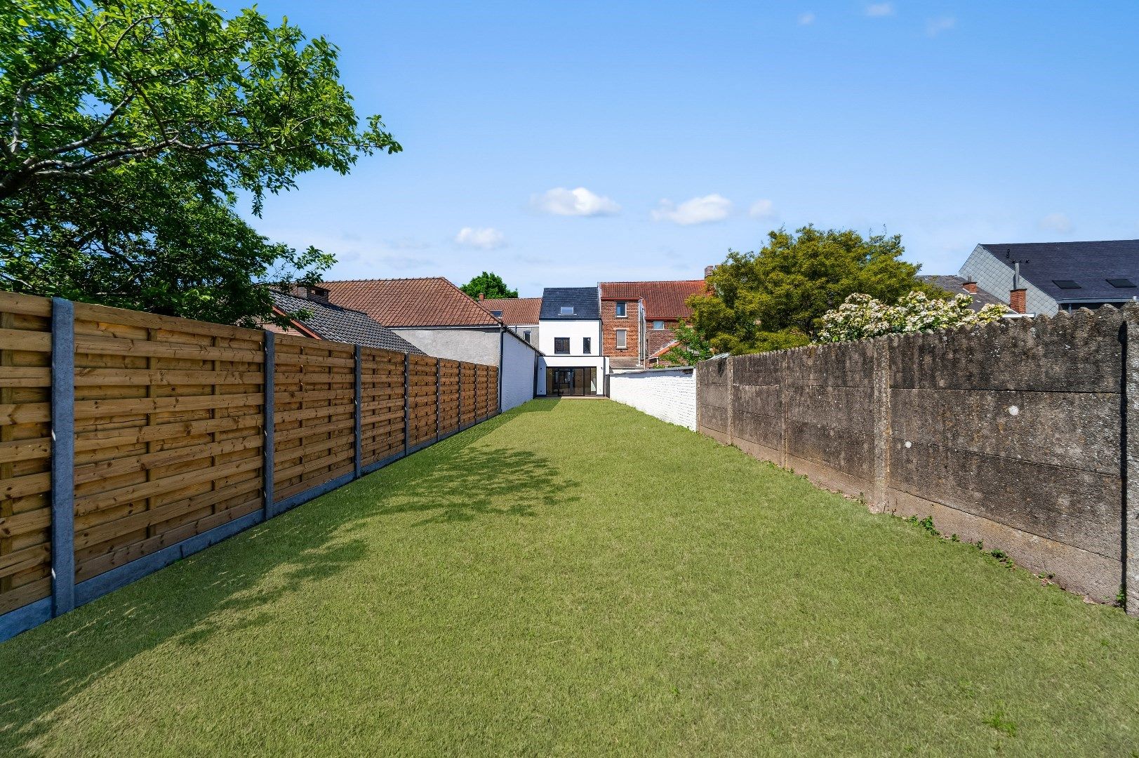 Prachtige gezinswoning met mooie tuin foto 13