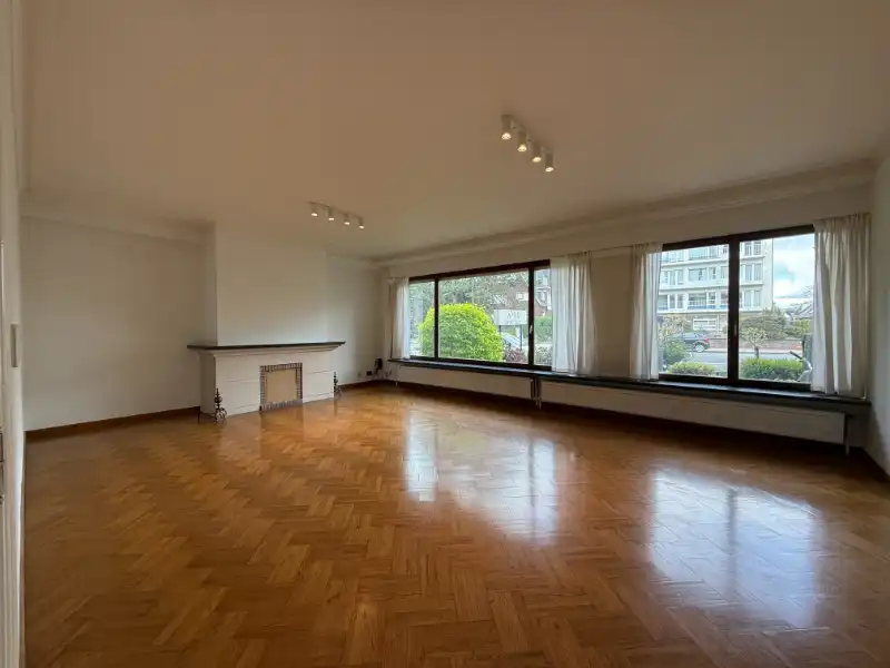 Ruim 2-slaapkamerappartement met garage nabij De Sterre foto 2