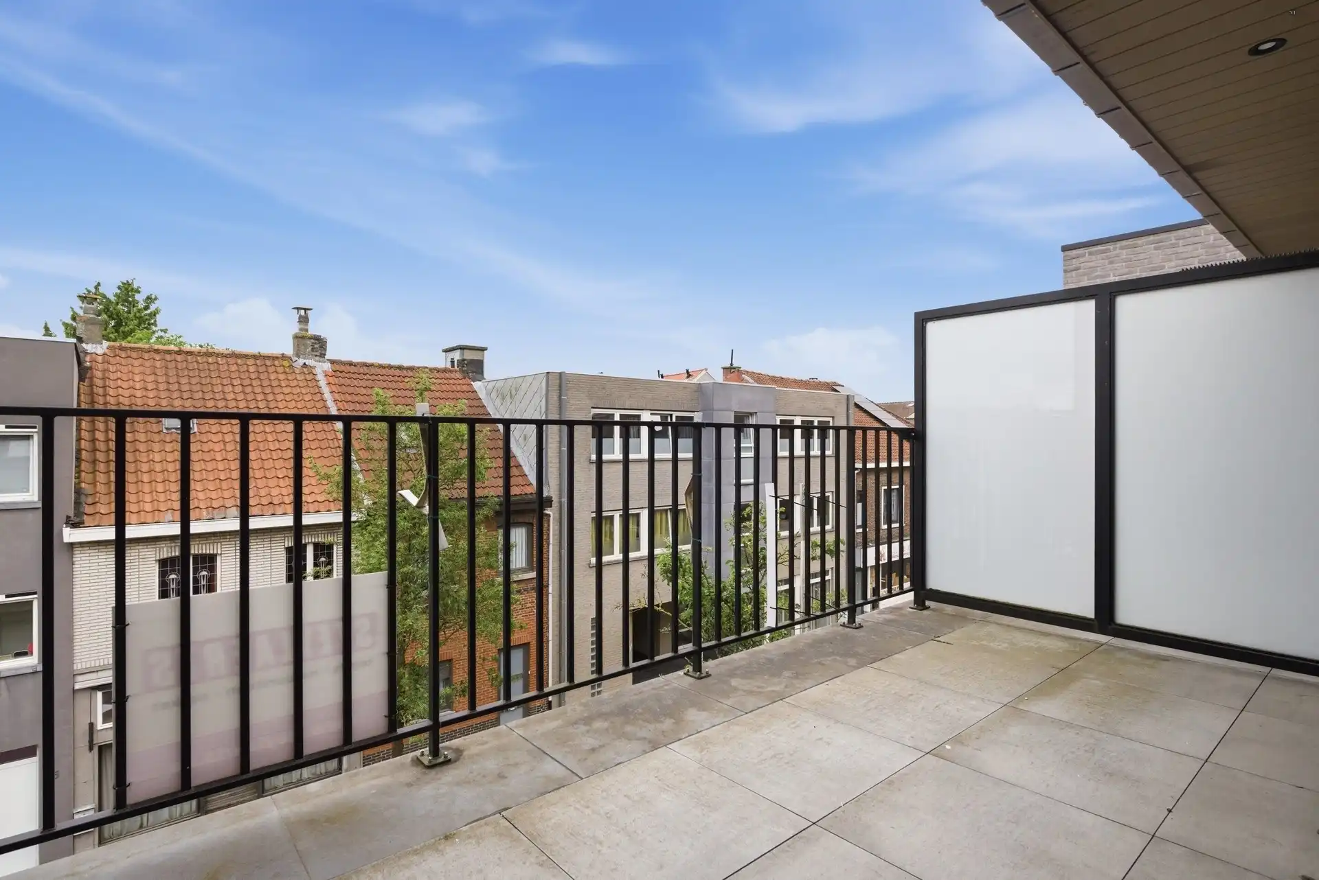 Ruim duplex appartement met 3 slaapkamers en 2 badkamers foto 18