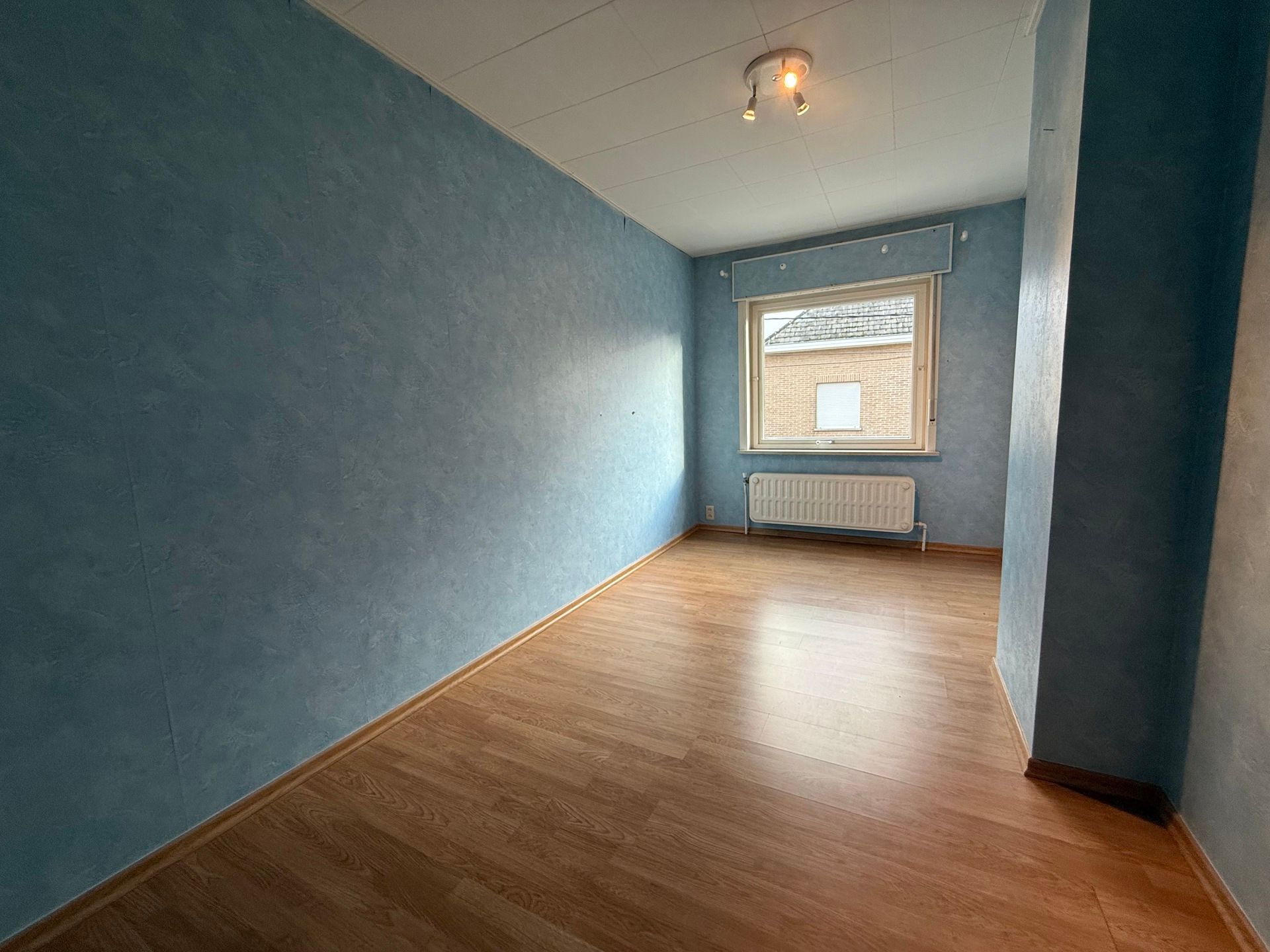 WANZELE - Ruime HoB met tuin & garage. foto 11