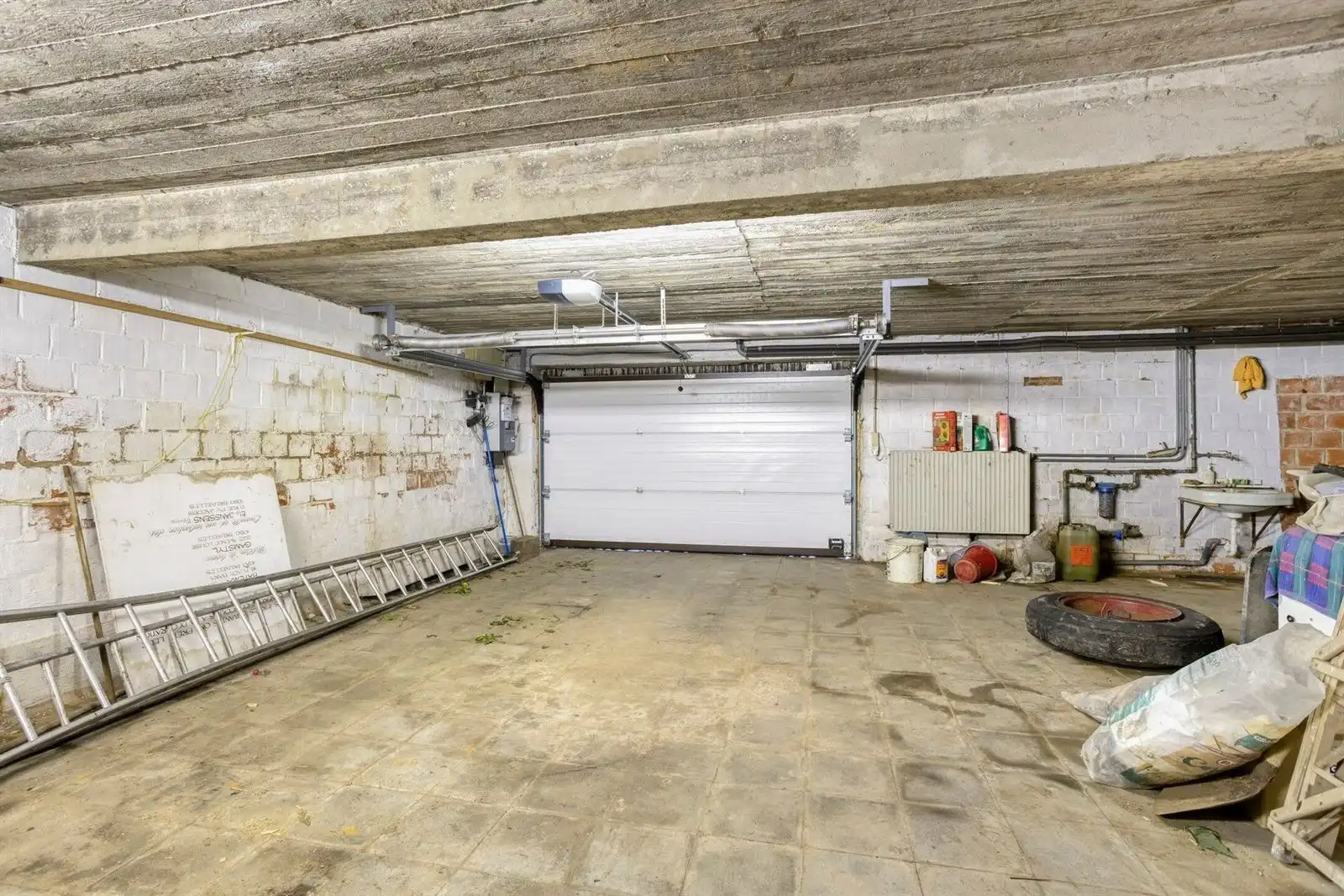 Te renoveren gezinswoning  (371 m²) met 5 slaapkamers op een perceel van 10a66ca te Huizingen foto 27