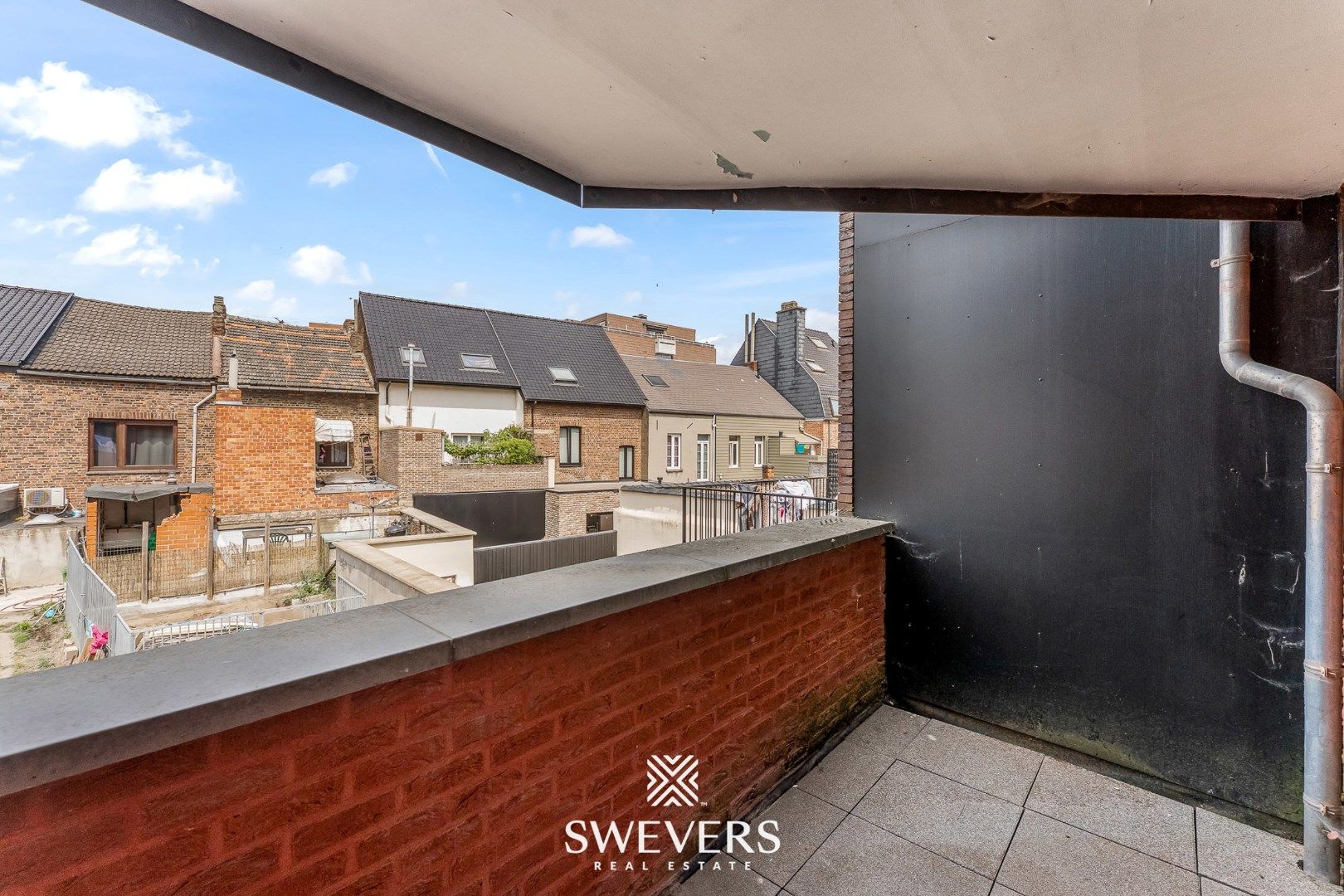 Praktisch appartement met terras in hartje Sint-Truiden foto 20