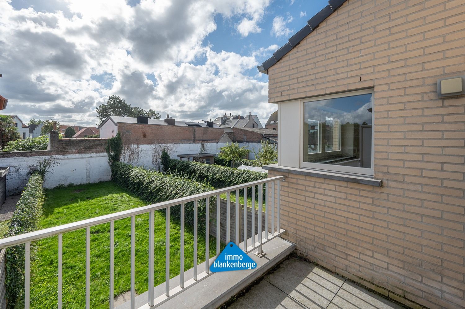 Bel-etage met een Lichtrijke Leefruimte, Grote Garage en een Zuidgerichte Tuin foto 10