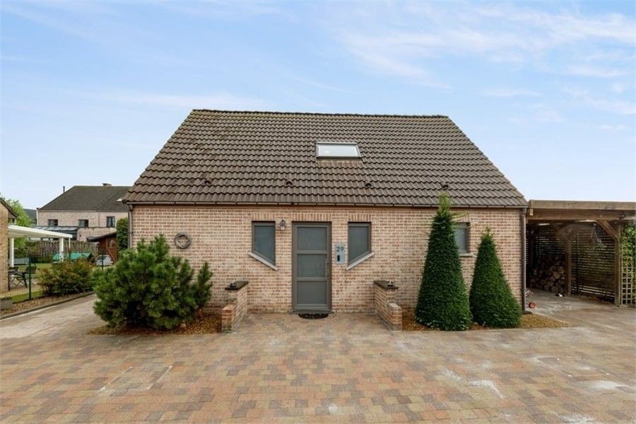 CHARMANTE OPEN BEBOUWING MET ZONNEPANELEN IN LINTER foto 4