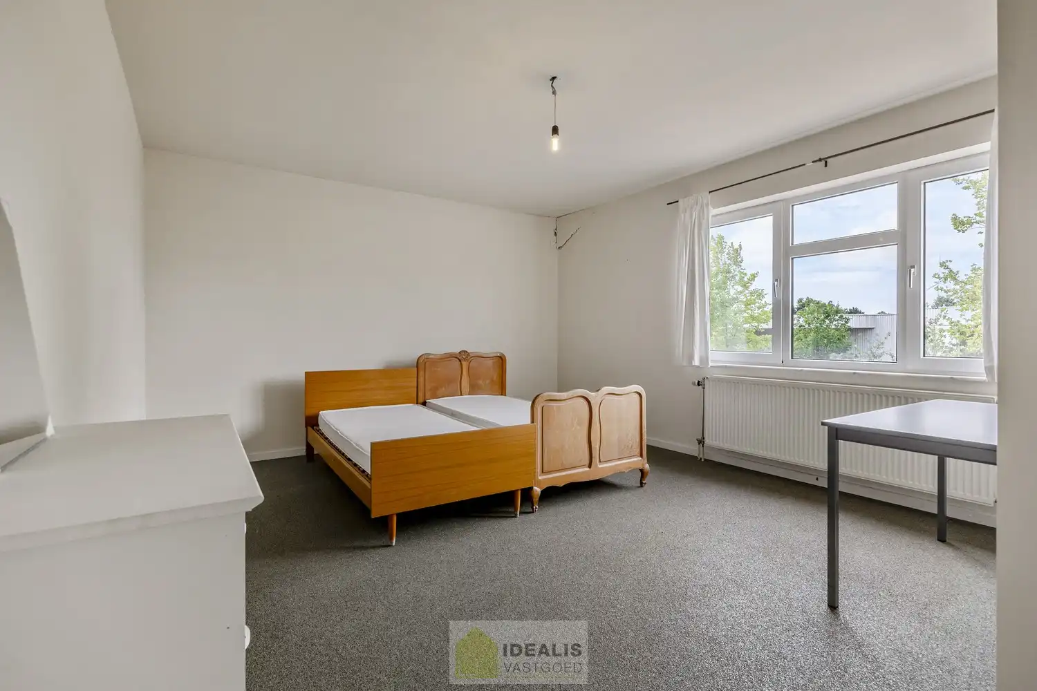 IDEALIS VASTGOED – Industrieel bedrijfsgebouw van maar liefst +-5000m² bruikbare oppervlakte, bestaande uit bedrijfshallen, kantoor- en vergaderruimtes en een appartement met een centrale ligging op industrieterrein Genk Zuid op een perceel van 10.326m² (1,03 hectare). foto 46