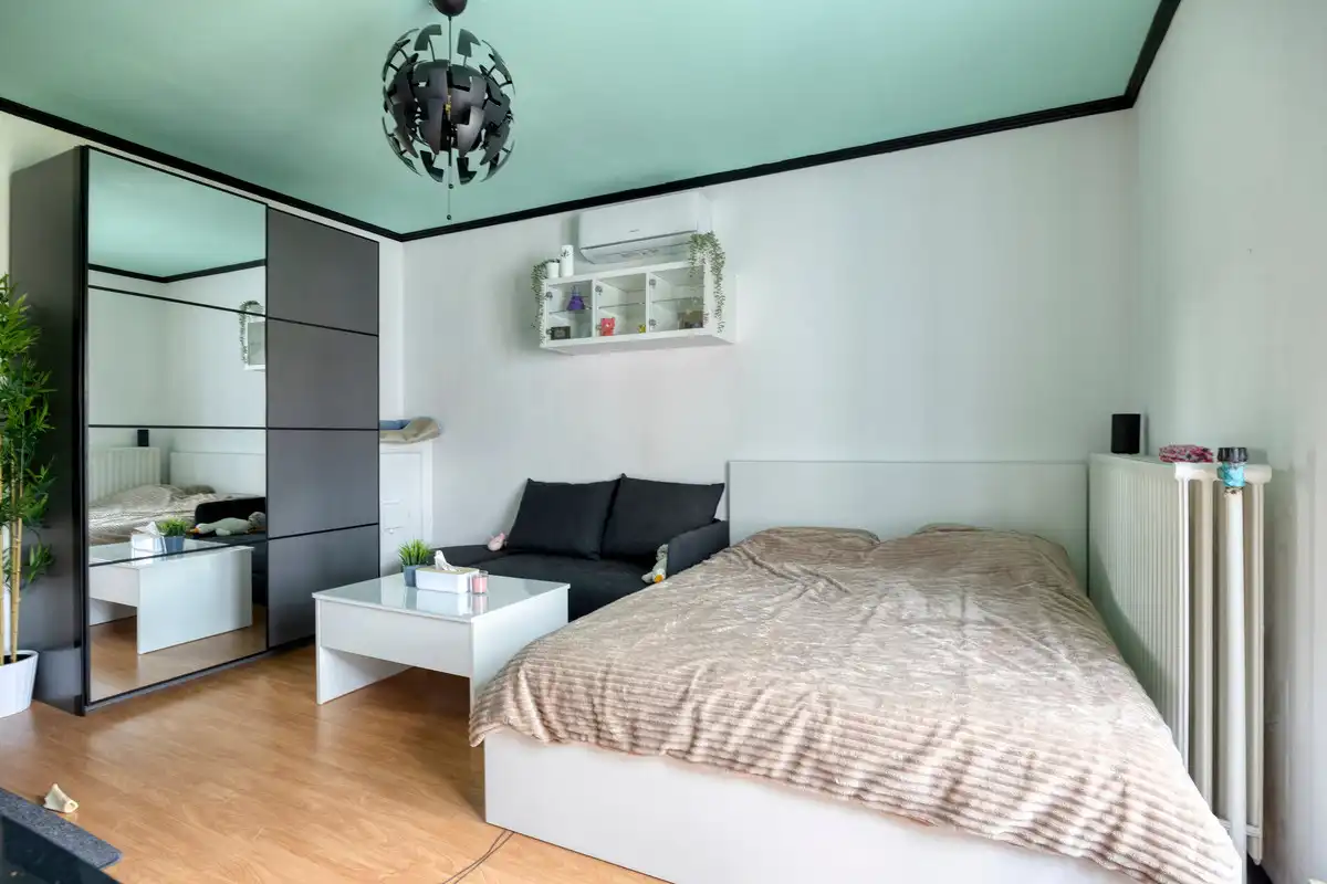 GELIJKVLOERSE WONING MET 3 SLK op 17A89CA NABIJ CENTRUM BILZEN. foto 21