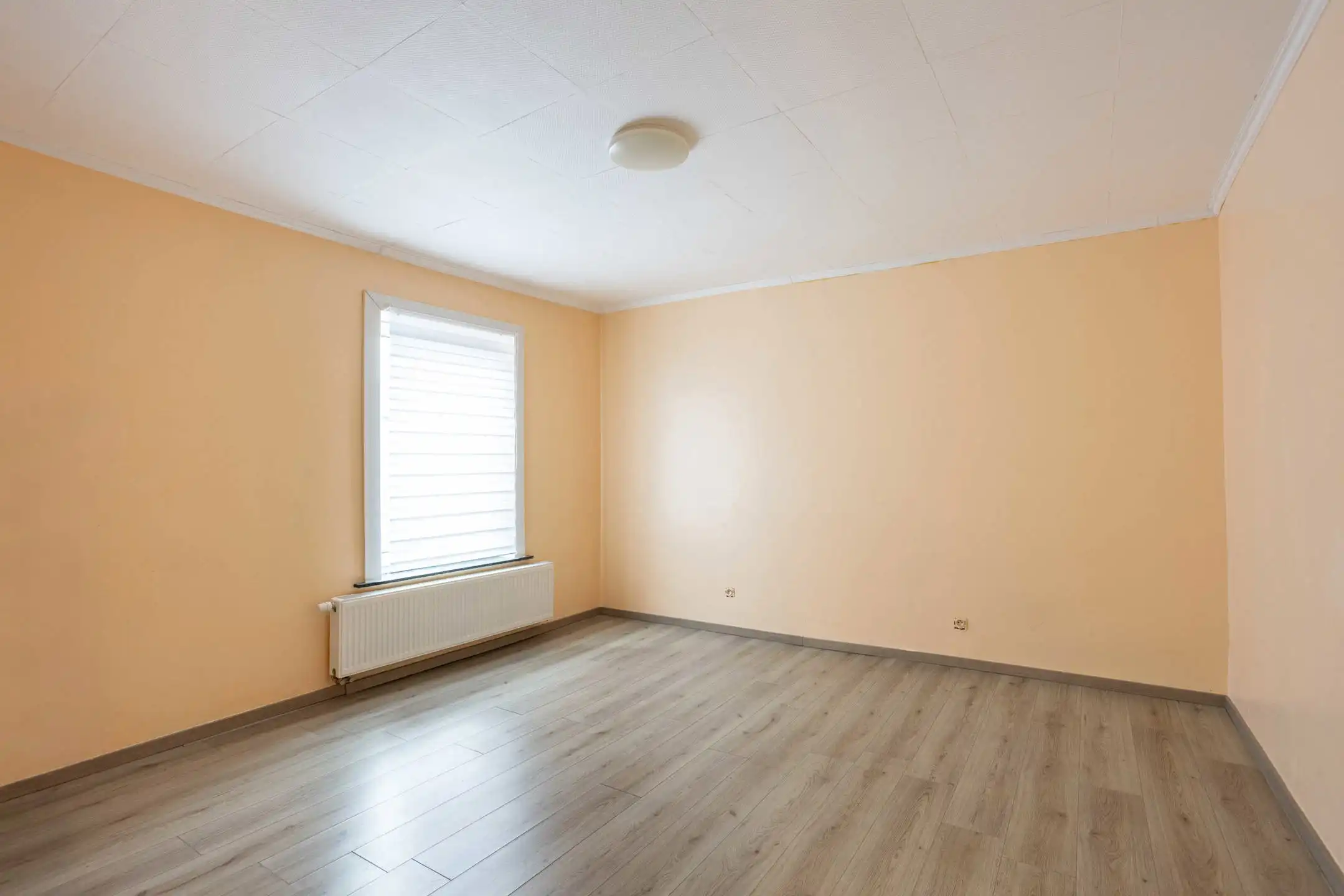 Ruime gezinswoning met aangename zuid-gerichte tuin. foto 18