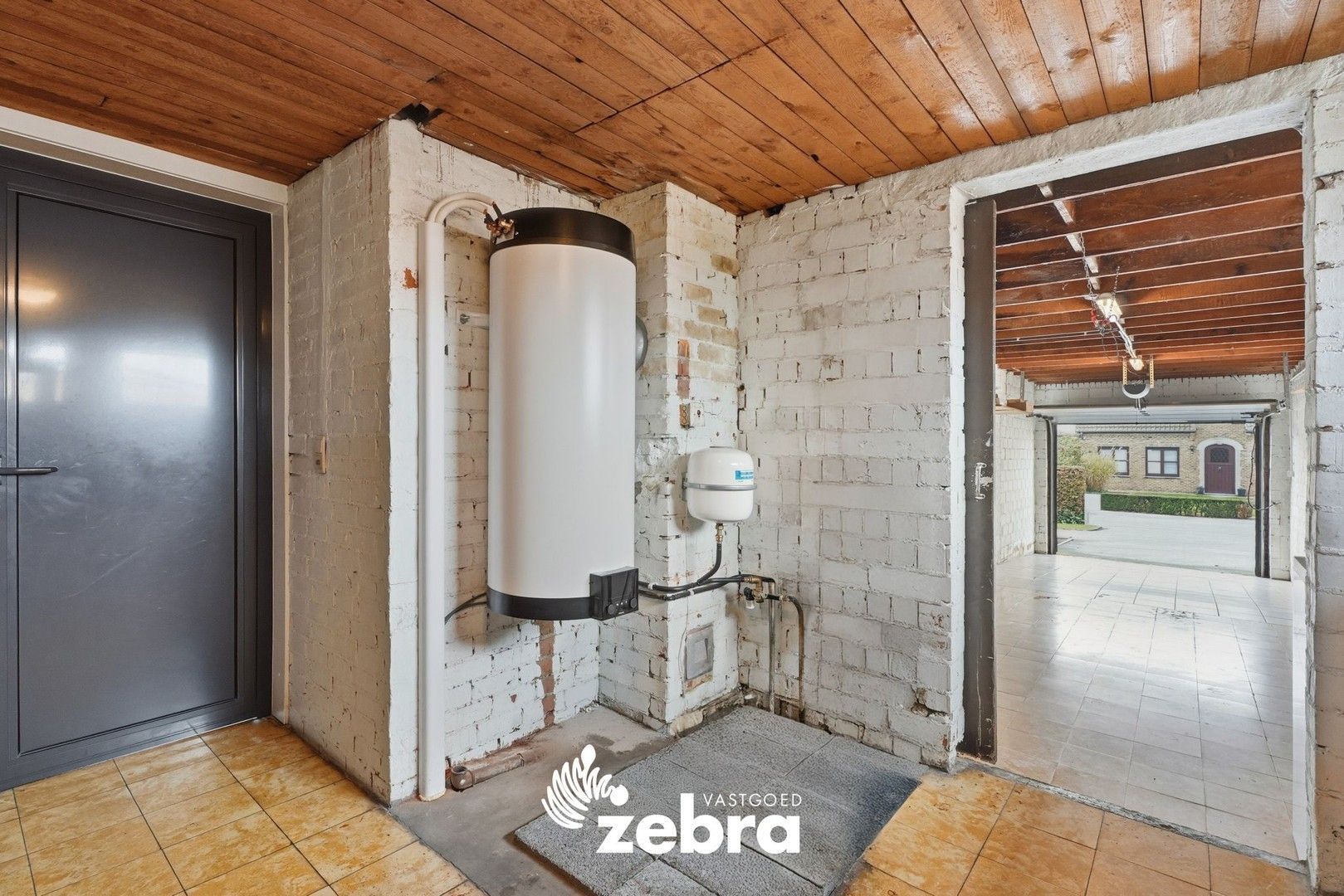 Vrijstaande bungalow op + 1.000 m² met rustige ligging foto 20