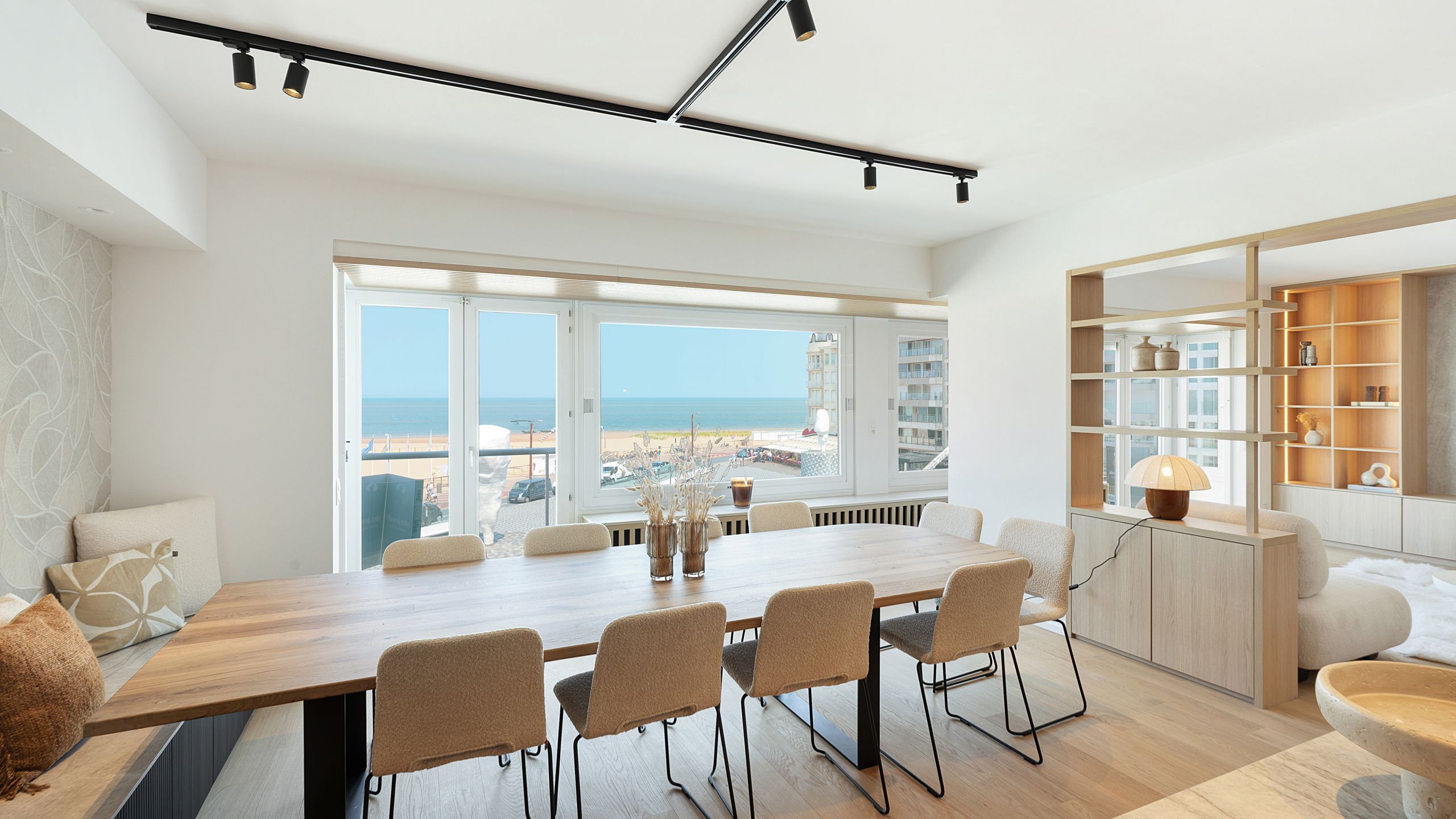 Appartement met 5 slaapkamers en 10m gevel te Rubensplein. foto 3