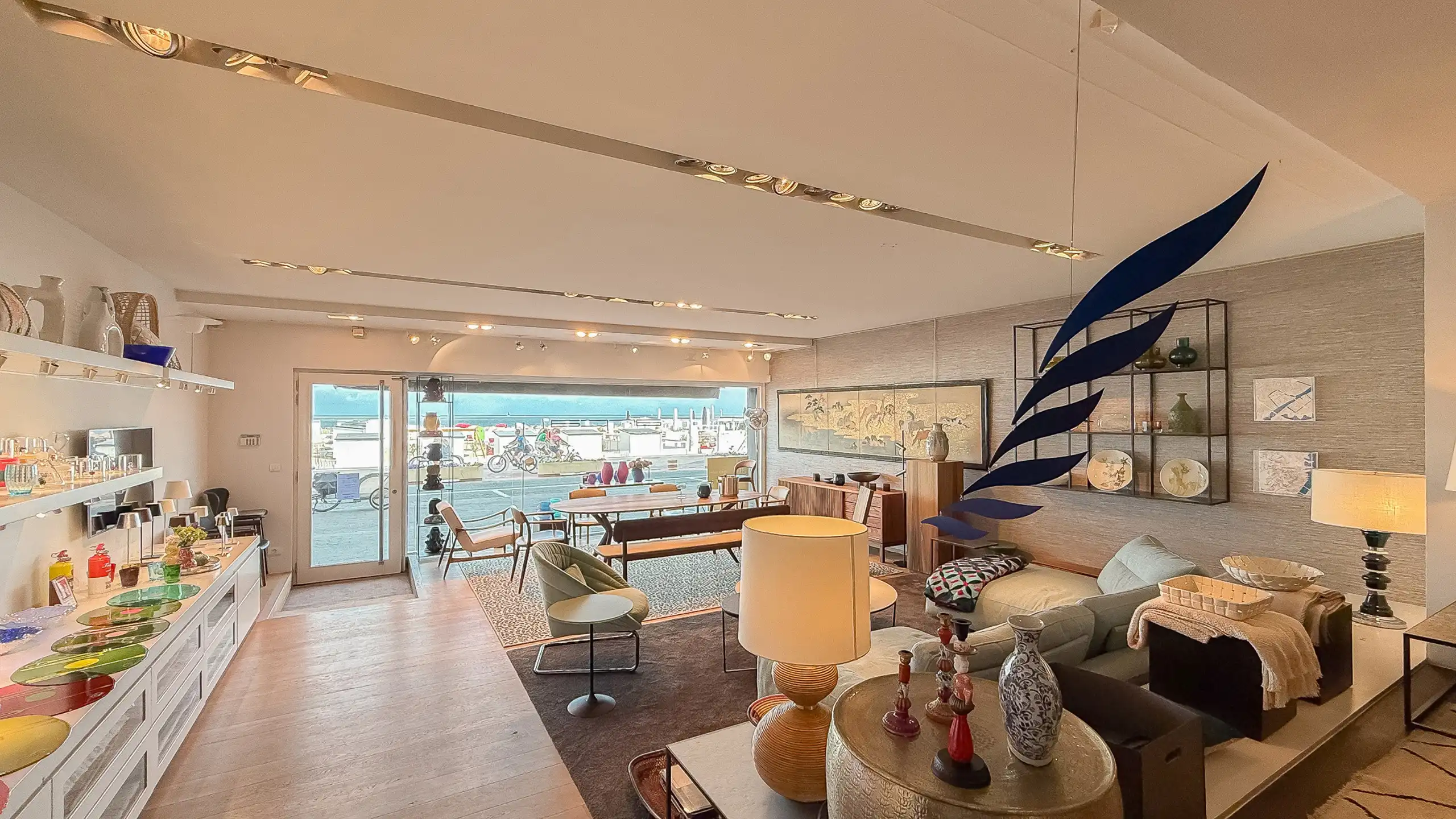 Uitzonderlijk gelegen handelsruimte op de Zeedijk i/h Zoute foto 9