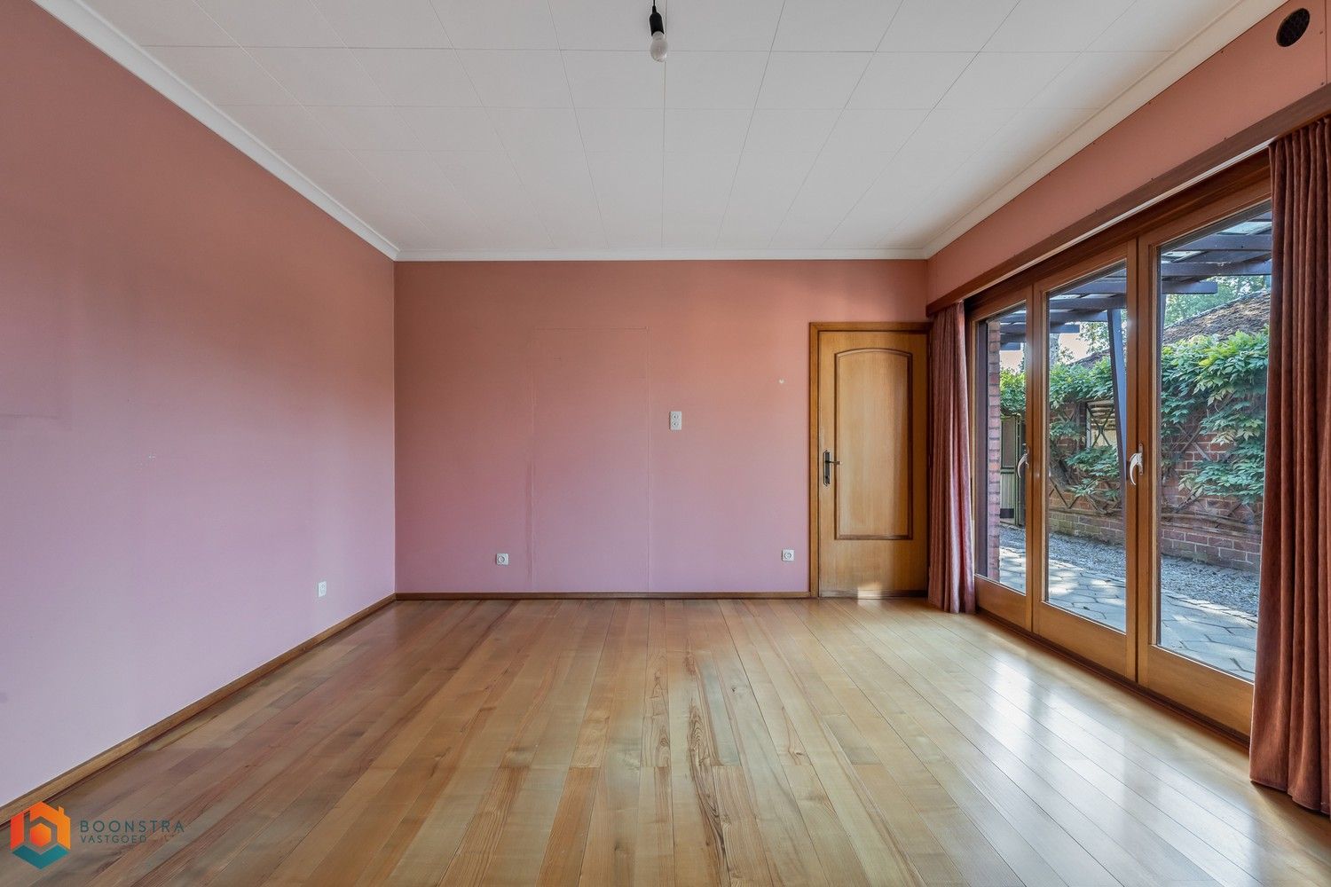 Vrijstaande woning met veel potentieel op 1143m² in Koningshooikt foto 11