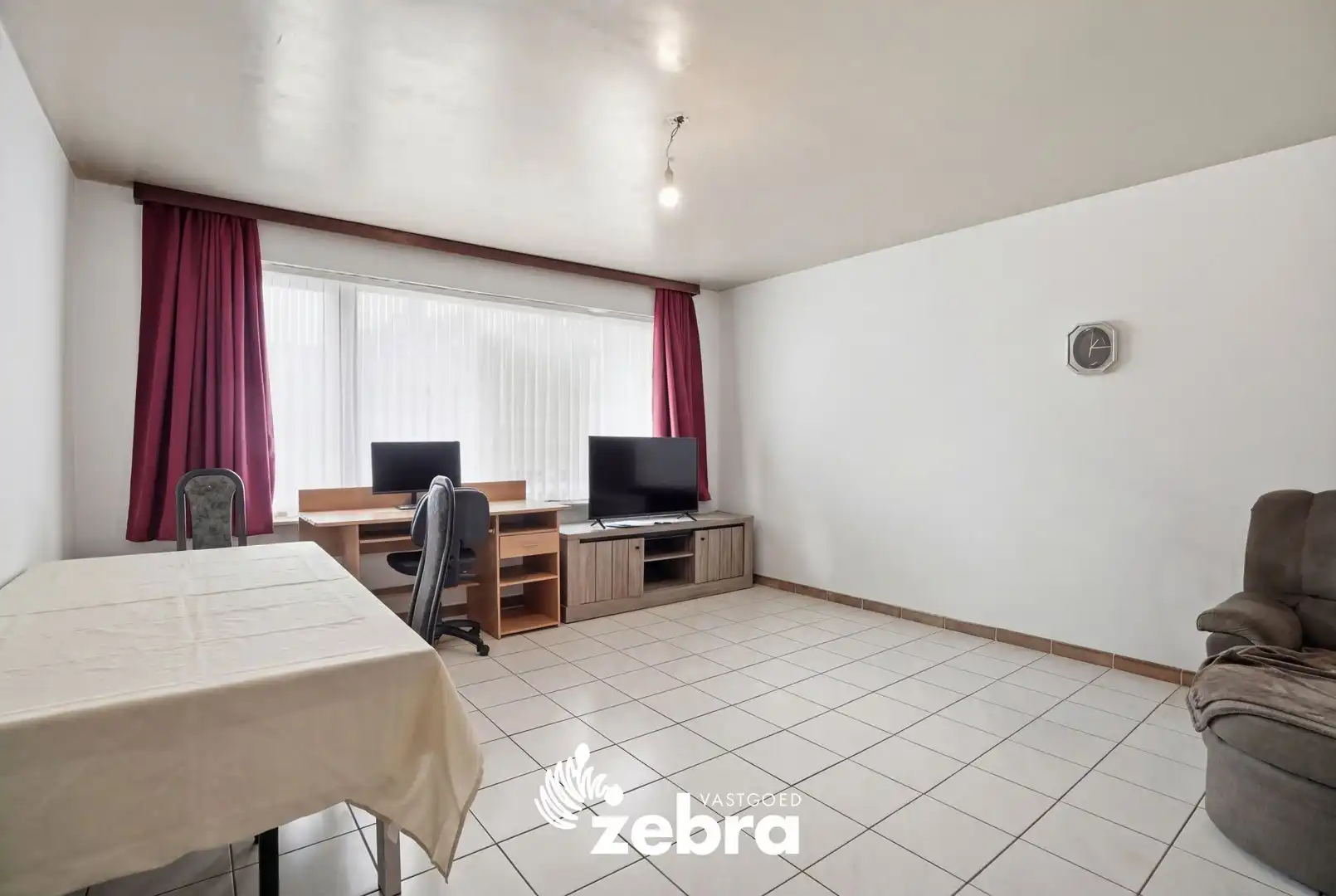 Gelijkvloers 2-slaapkamerappartement met terras en garage in centrum Tielt! foto 6