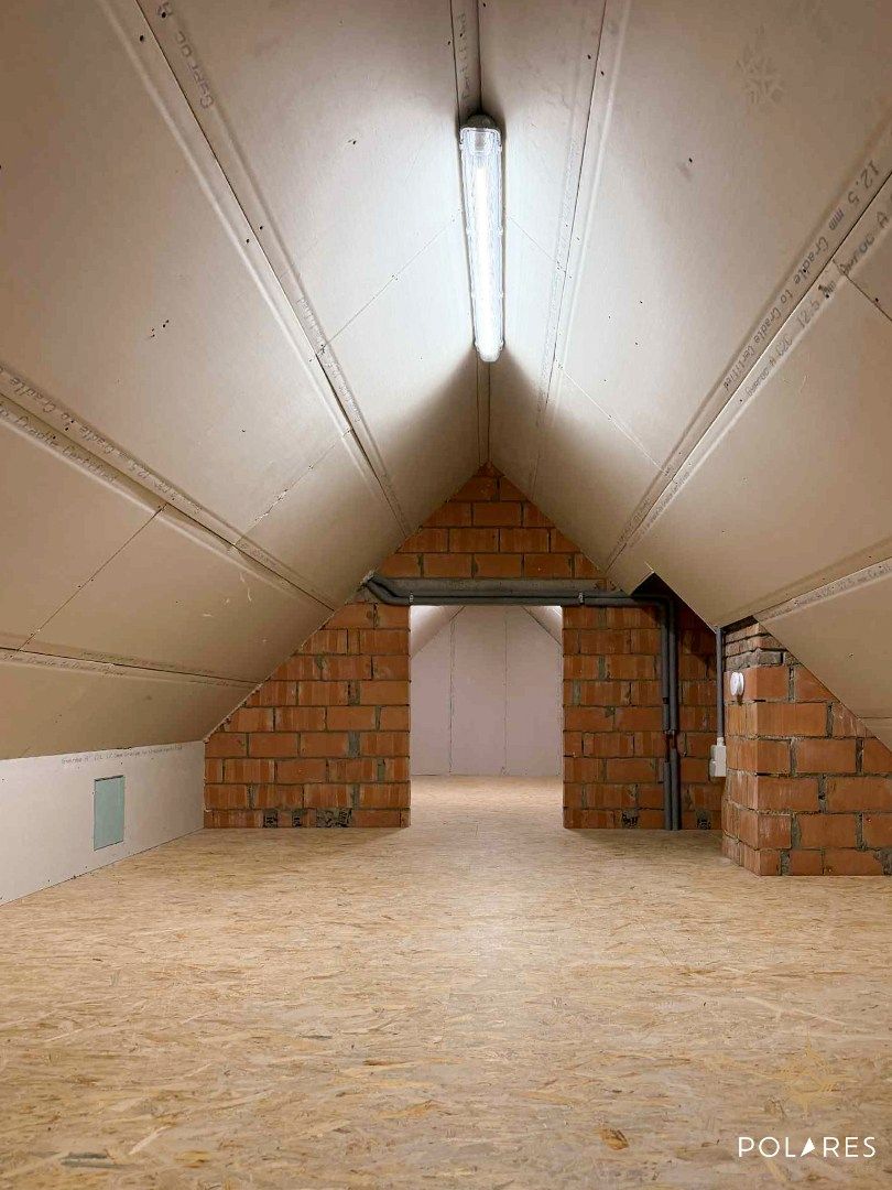 Ruime gezinswoning in een groene omgeving foto 23