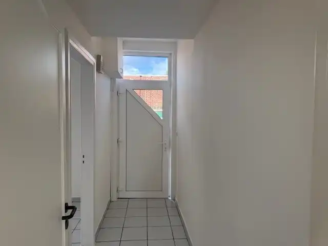 Te huur: charmante woning in het centrum, vlak bij het kanaal en zijn groene omgeving foto 6