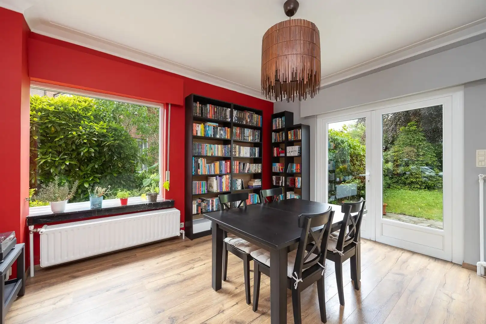 Centraal gelegen woning met garage in dorpscentrum. foto 6