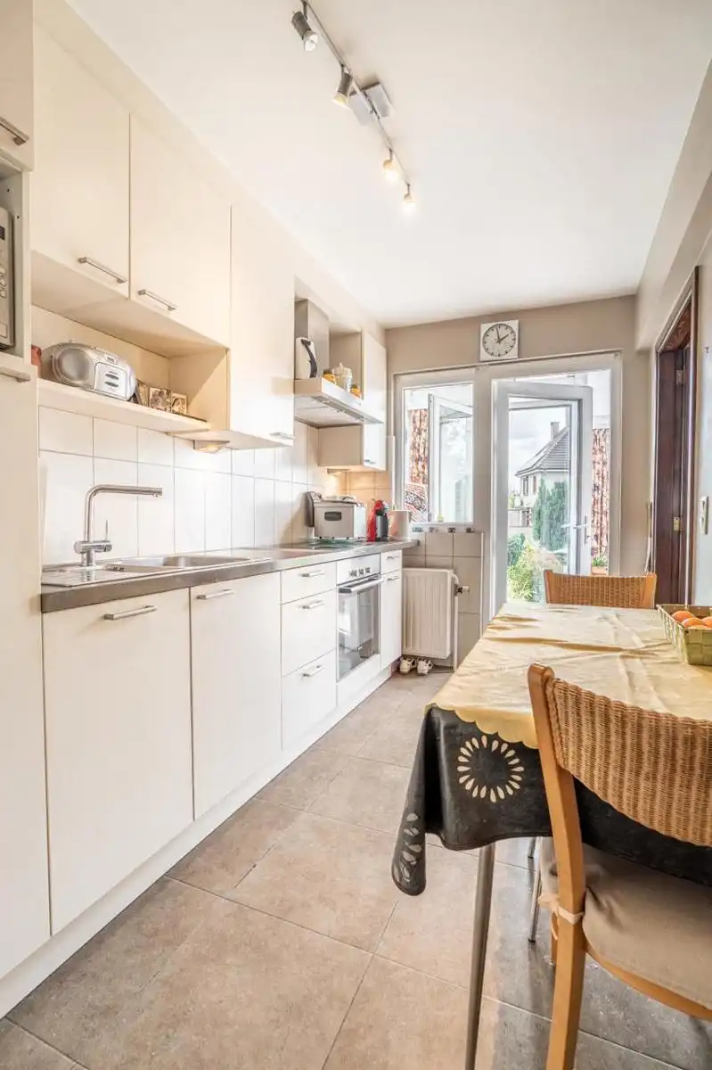 Charmante woning met 3 slaapkamers, garage en tuin foto 10