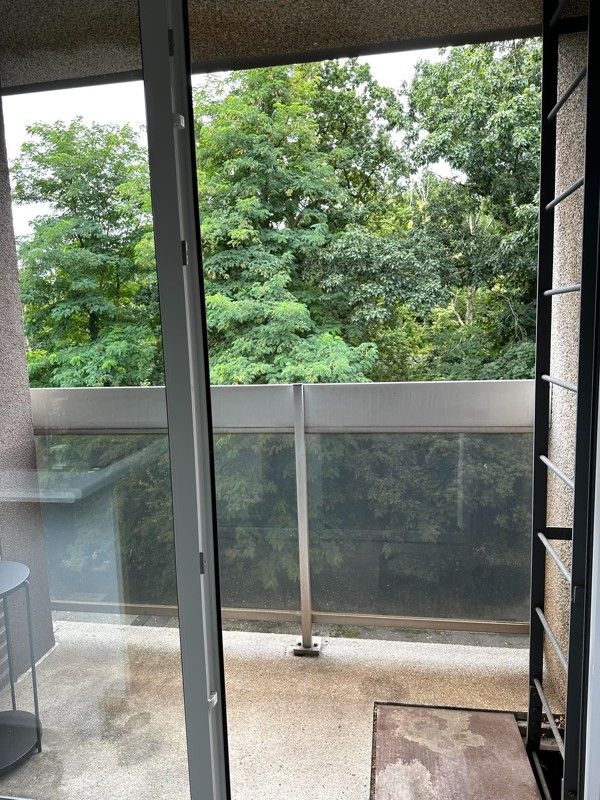 Lichtrijk 1-slaapkamer hoekappartement met zicht op groen - ideaal voor starters of als investering! foto 6