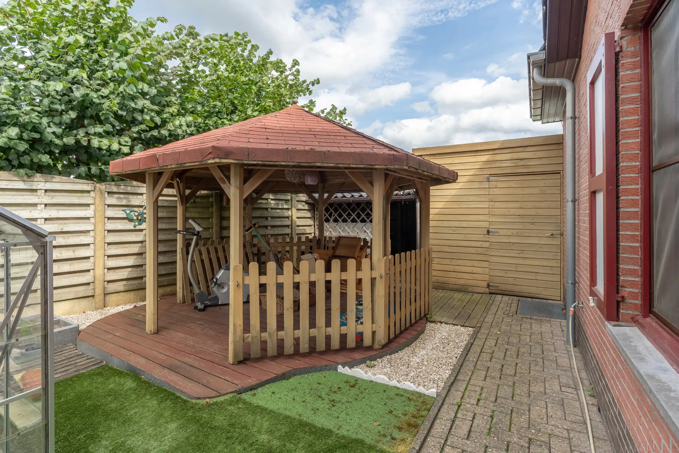 Te renoveren laagbouwwoning met 3 slpks, tuin en garage. foto 29