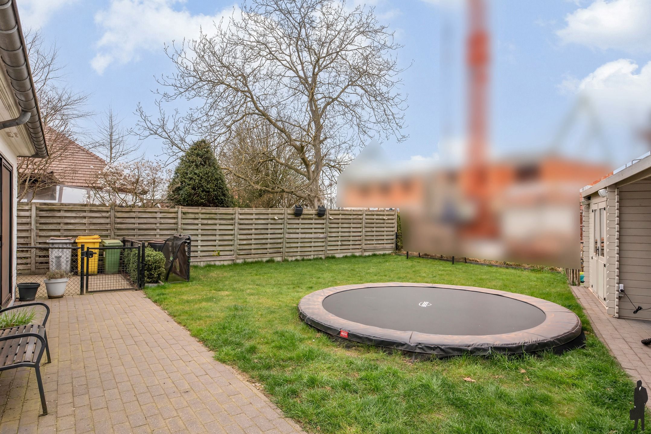 Knap gerenoveerde gezinswoning met 4 slaapkamers en praktijkruimte/kantoor. foto 32