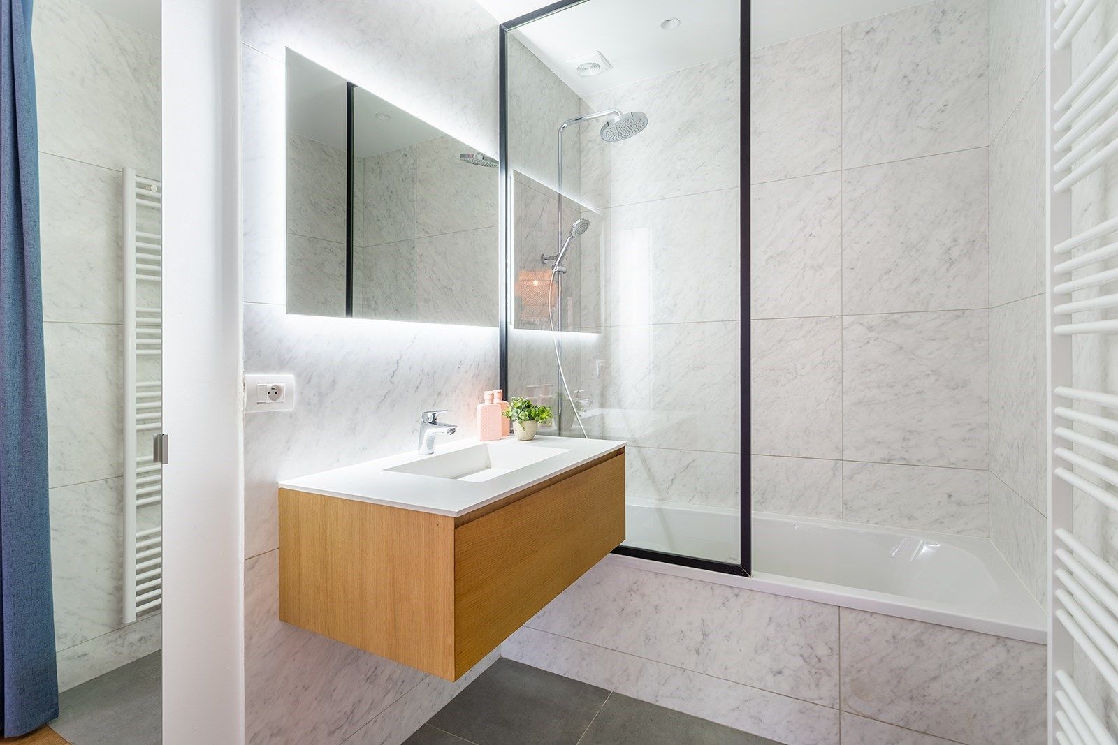 Luxueus éénslaapkamer appartement met grote tuin foto 15