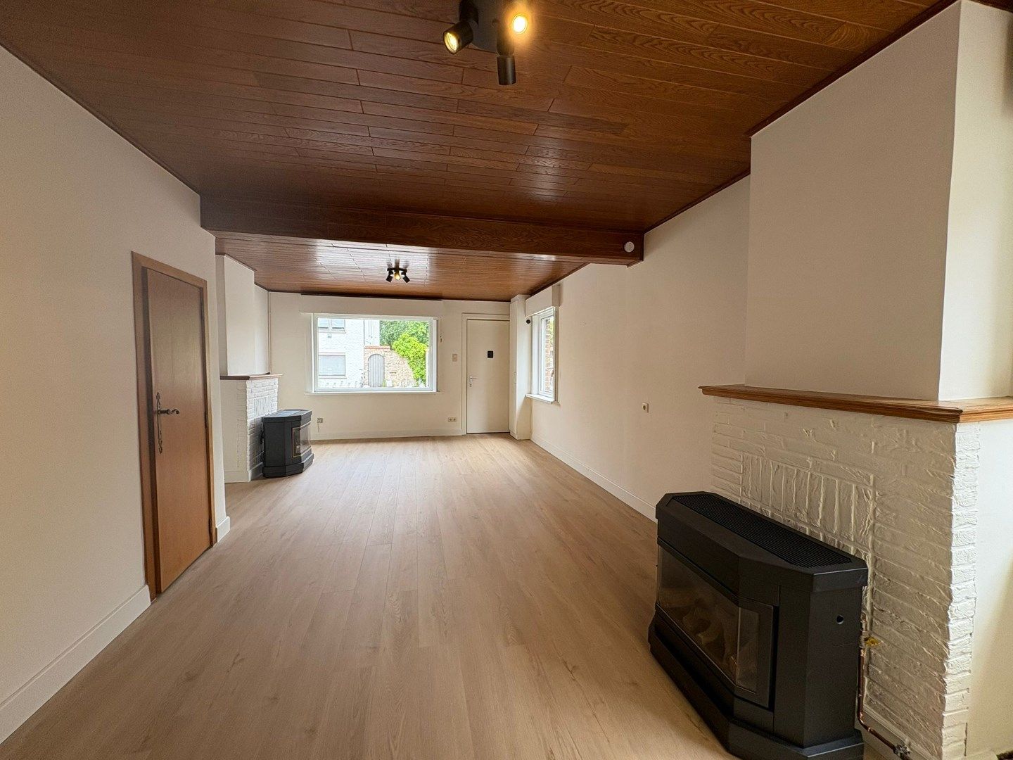 Woning met 2 slaapkamers en garage te Koekelare  foto 3