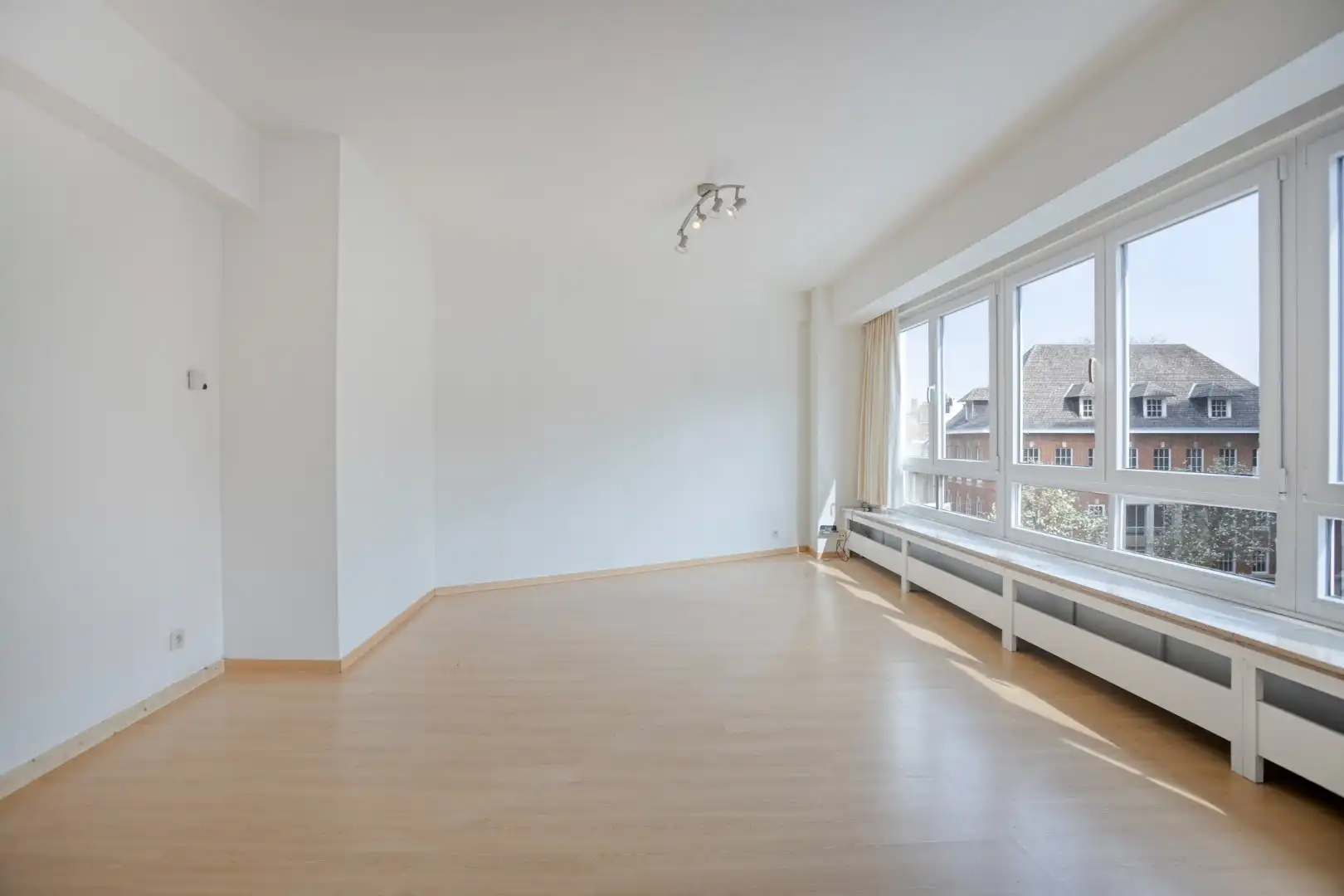 Lichtrijk 2-slaapkamer appartement in hartje Leuven met mooi uitzicht – EPC 239 kWh/m² - bewoonbare opp. 80 m²  foto 3