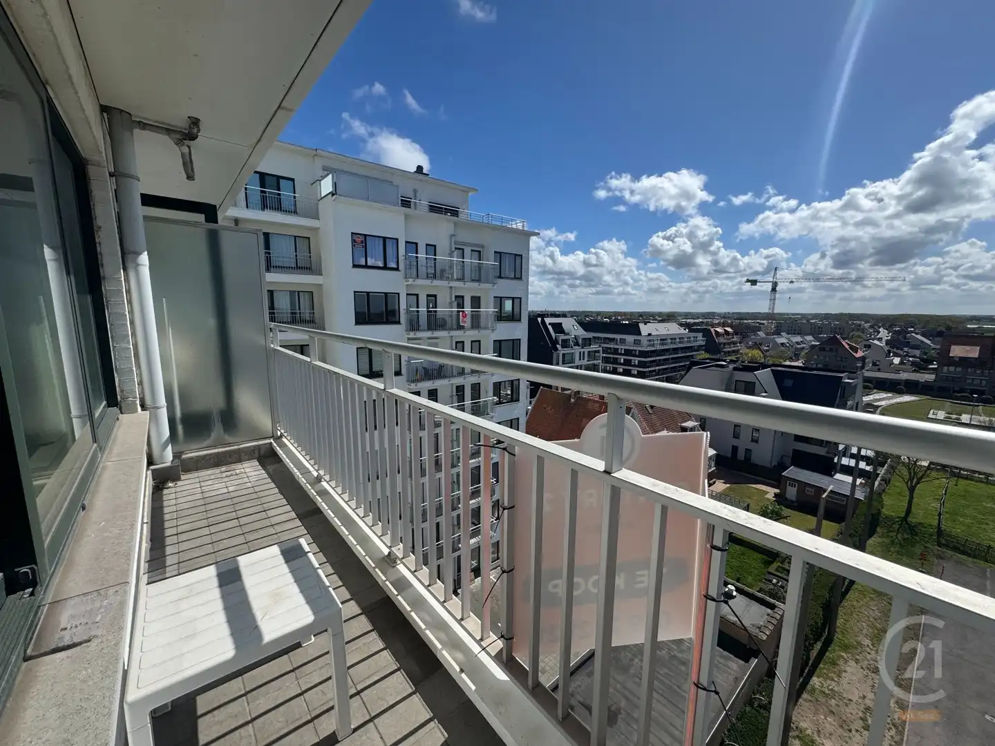 Zonnige studio met slaaphoek en terras in hartje Middelkerke foto 5