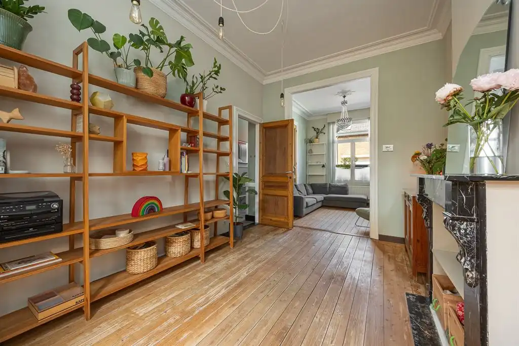 Karaktervolle gezinswoning met 4 slaapkamers en zonnige stadstuin foto 9
