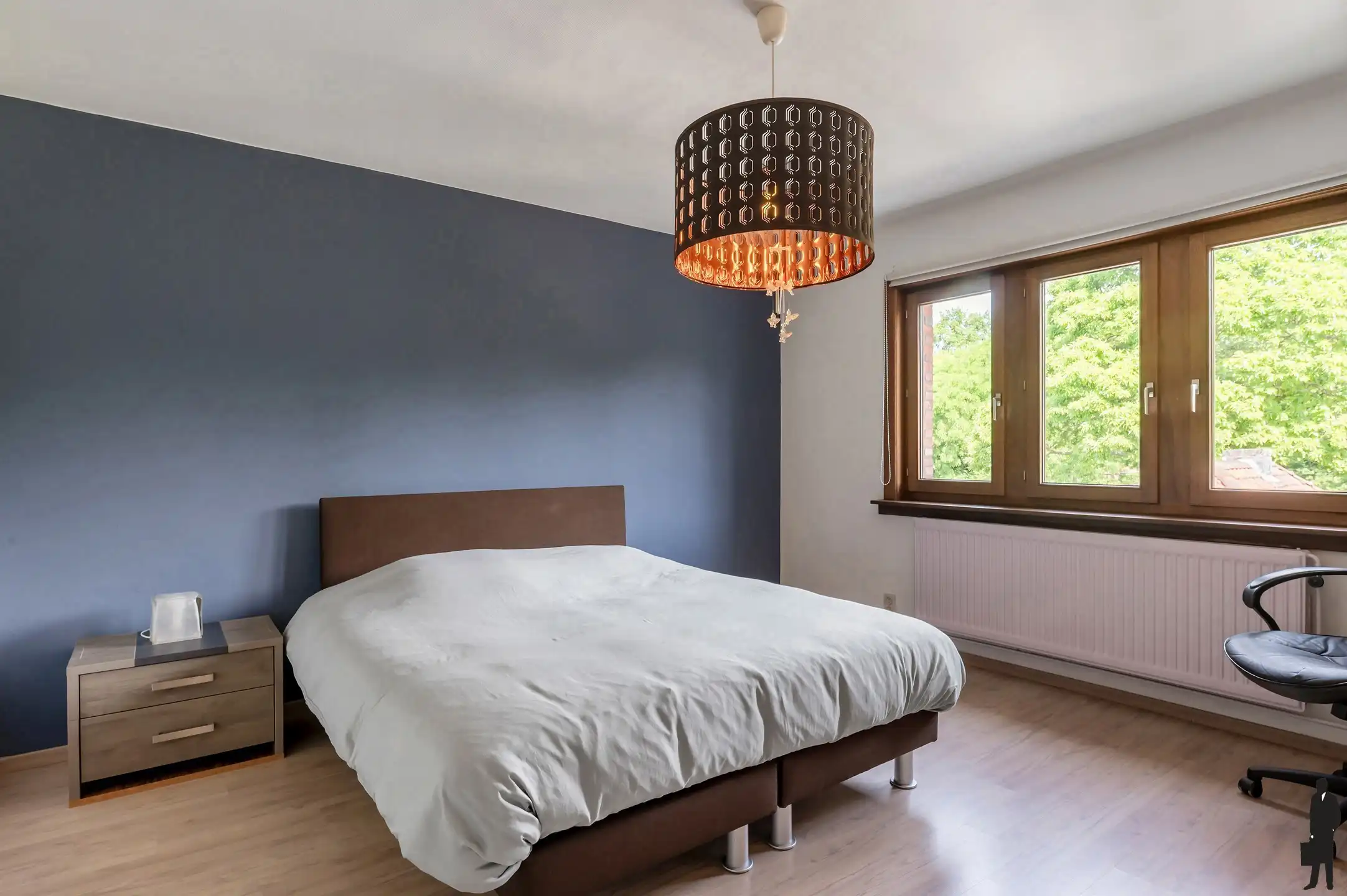 Charmante, zeer ruime, gerenoveerde ingenieursvilla in groen foto 12