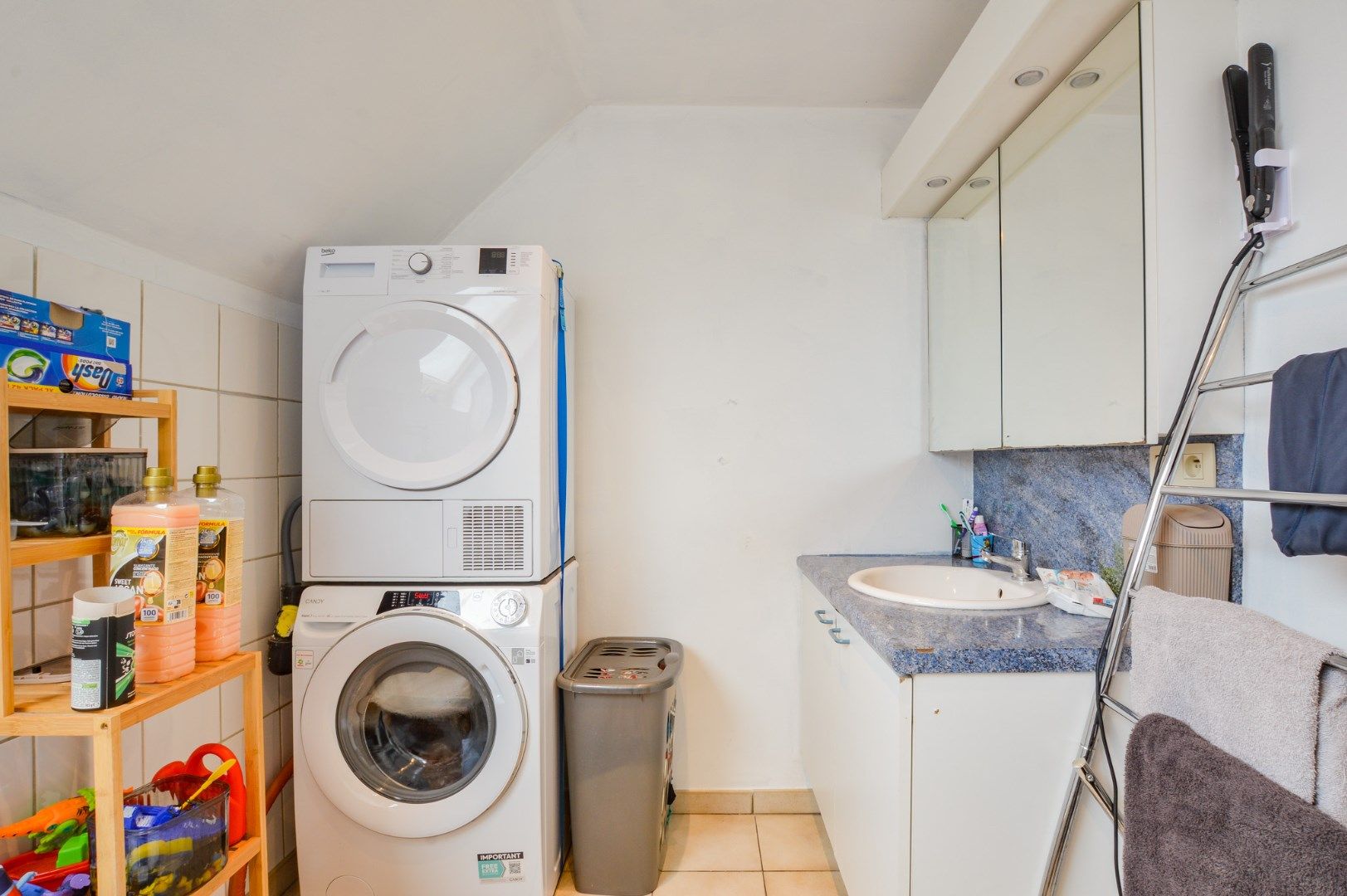 Gezellig appartement in het centrum van Eernegem foto 6