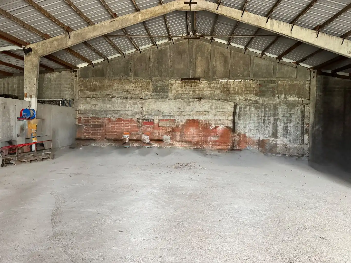 Opslagruimte te huur te Koekelare foto {{pictureIndex}}