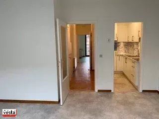 éénslaapkamer appartement te huur in centrum van Sint-Truiden foto 3