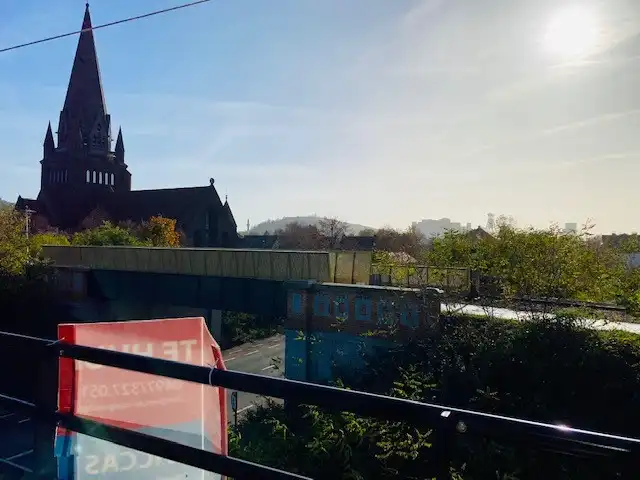 Prachtig gelegen appartement met 2 slaapkamers en 2 terrassen, en autostaanplaats foto 2
