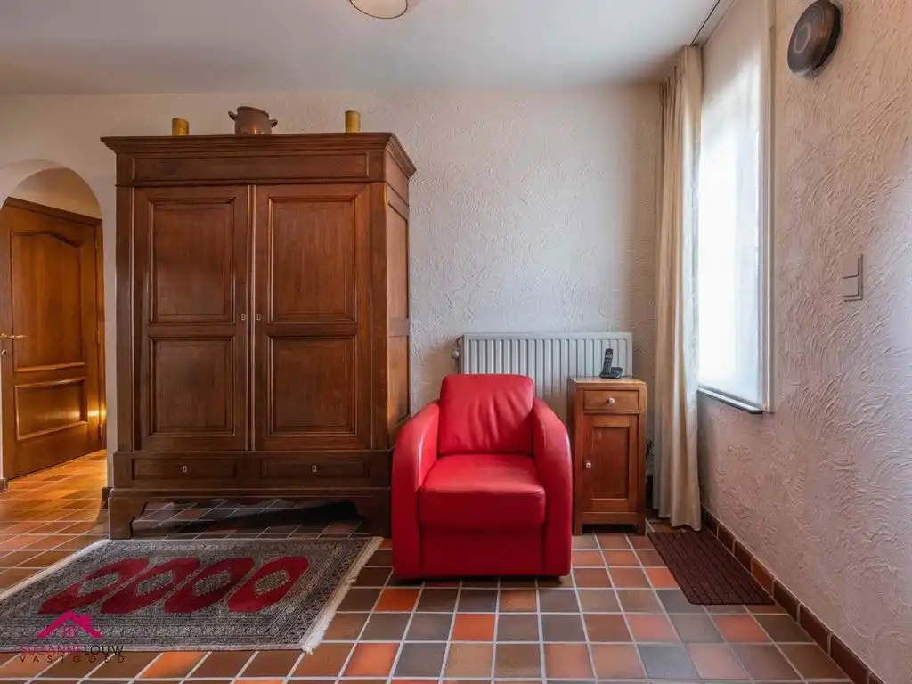 Gezellige vrijstaande woning, volledig onderkelderd foto 13