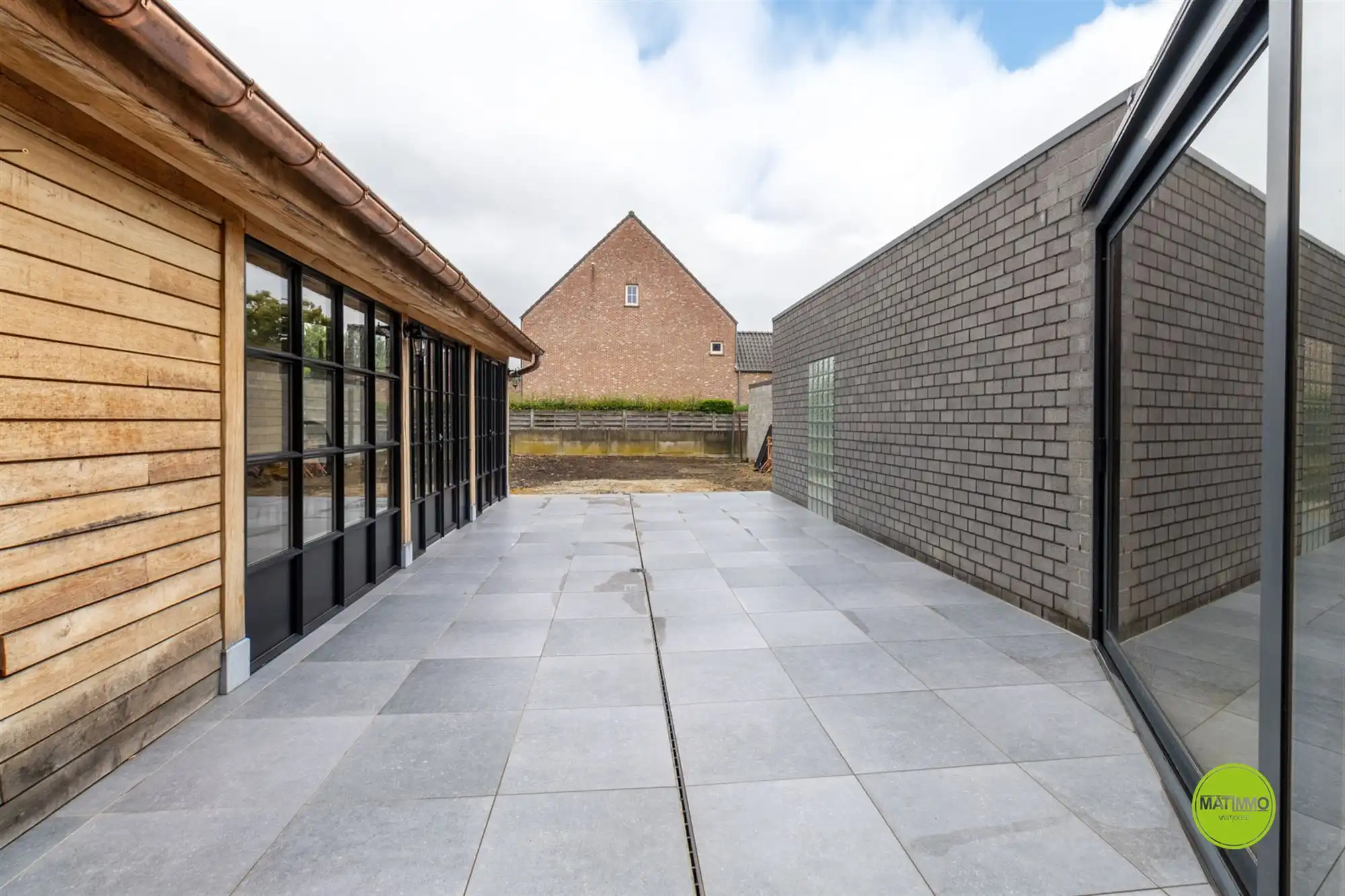 Instapklare, gerenoveerde woning met bijgebouw  foto 17
