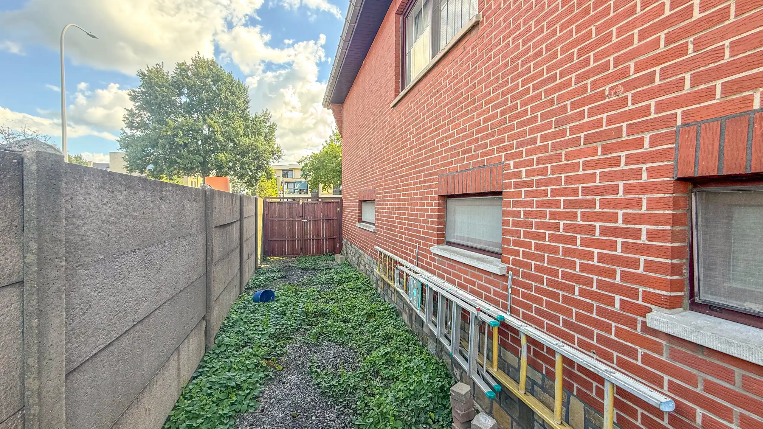 Ruime woning met 4 SLPK op een toplocatie! foto 44
