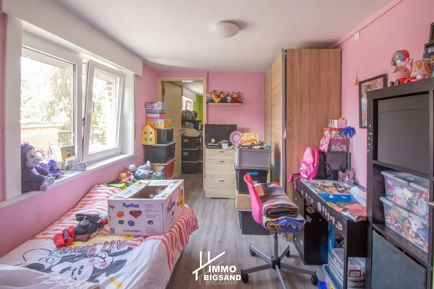 Halfopen woning met 4 slaapkamers, zijwaartse diepe oprit met garage en ruime tuin op 385 m² te Gullegem foto 15