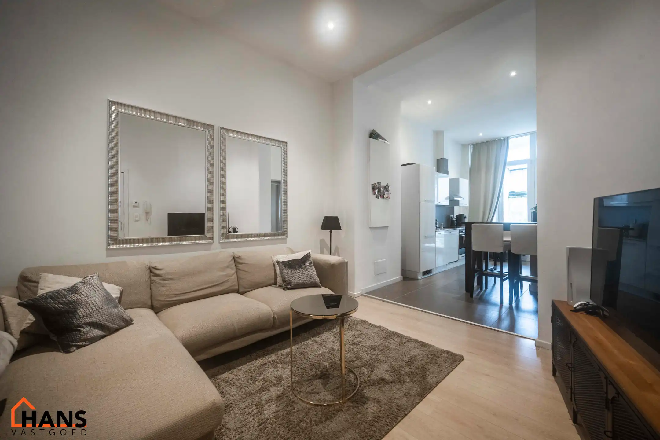 Fantastisch gelegen 2 slaapkamerappartement foto 2