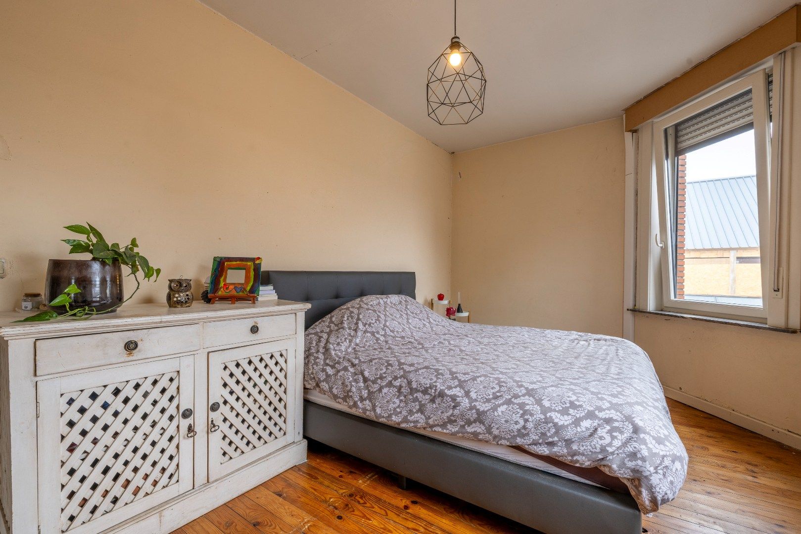 Super gezellige hoekwoning met 3 slk, overdekte koer en garage in Berlare centrum foto 12