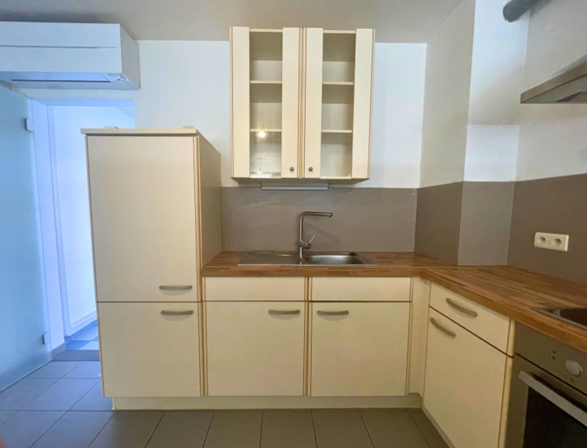 Gelijkvloers tweeslaapkamer appartement foto 4