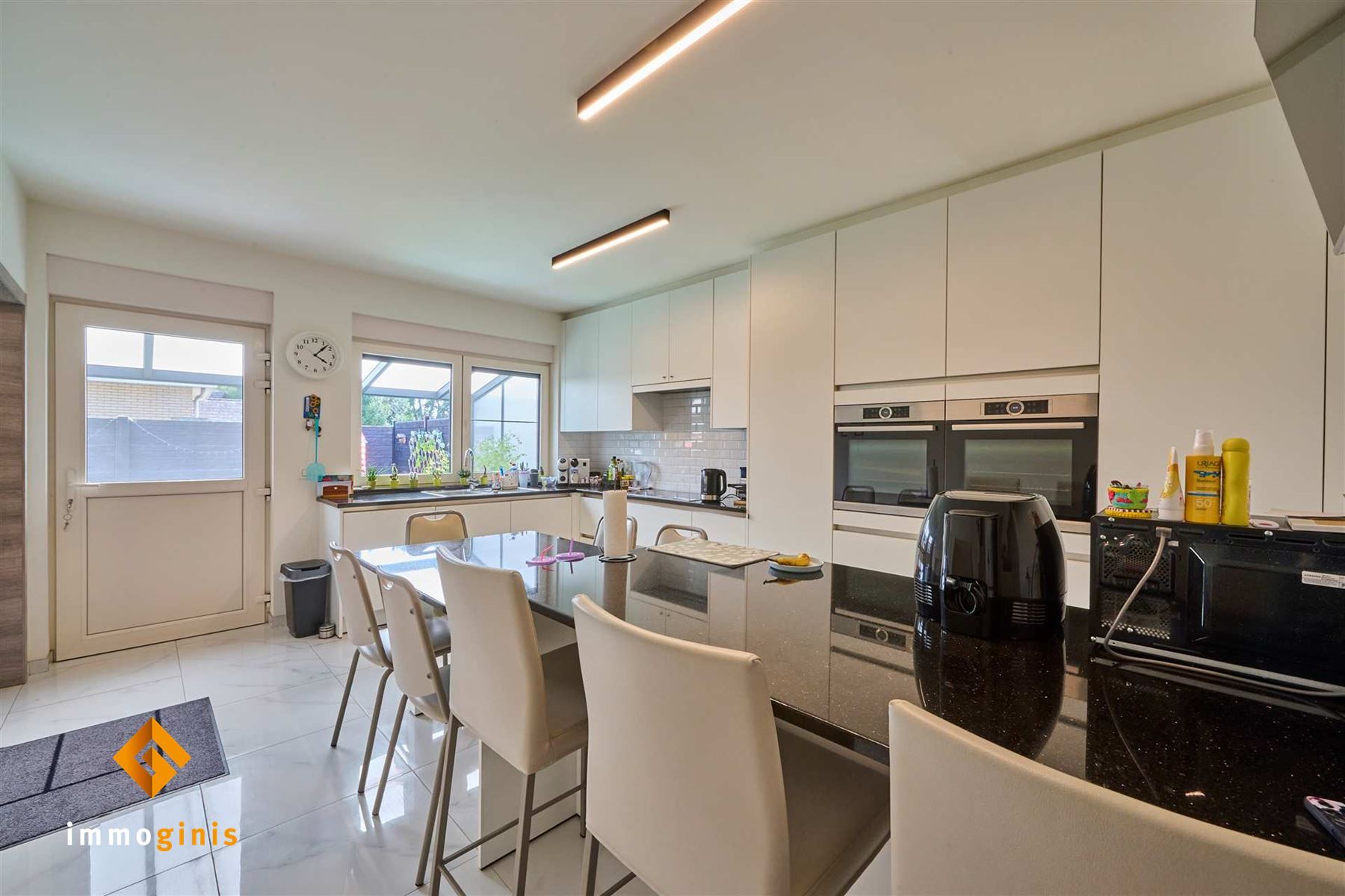 Zéér ruime (289 m²), energiezuinige woning met 5 (mogelijk 7) slpks! foto 5