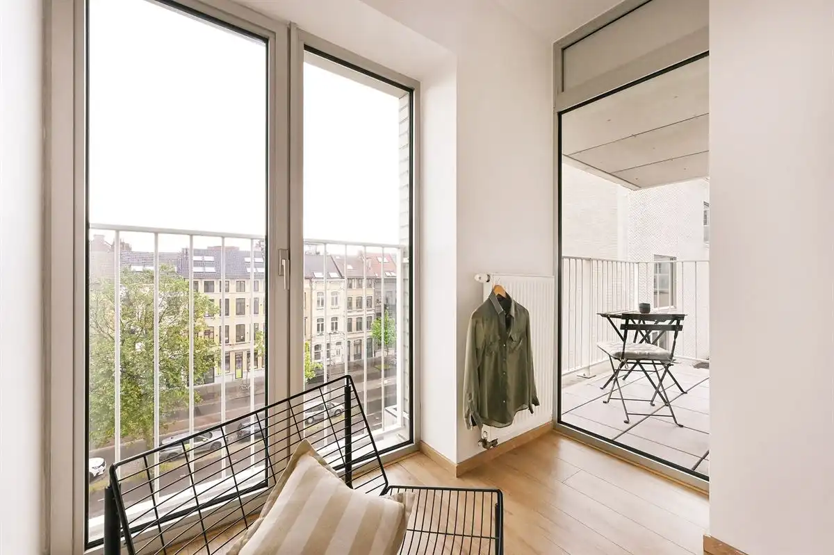 Lichtrijk 2-slaapkamerappartement met terras in de Lichttoren foto 23