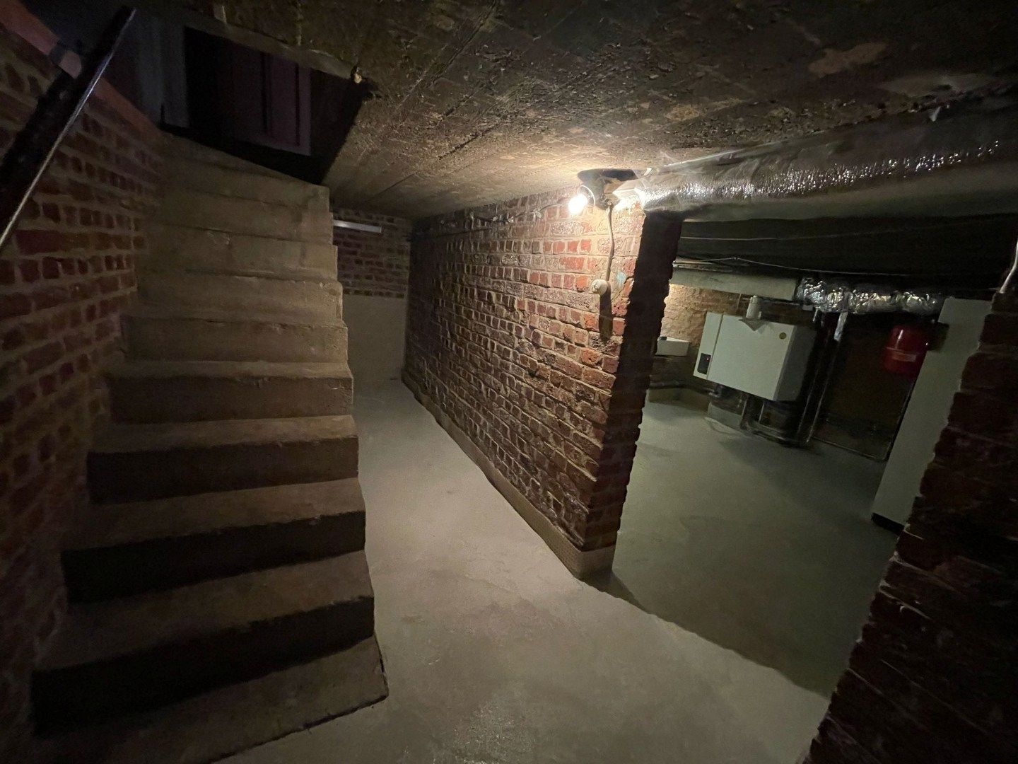 Gezinswoning met 3 slaapkamers en grote tuin. foto 13