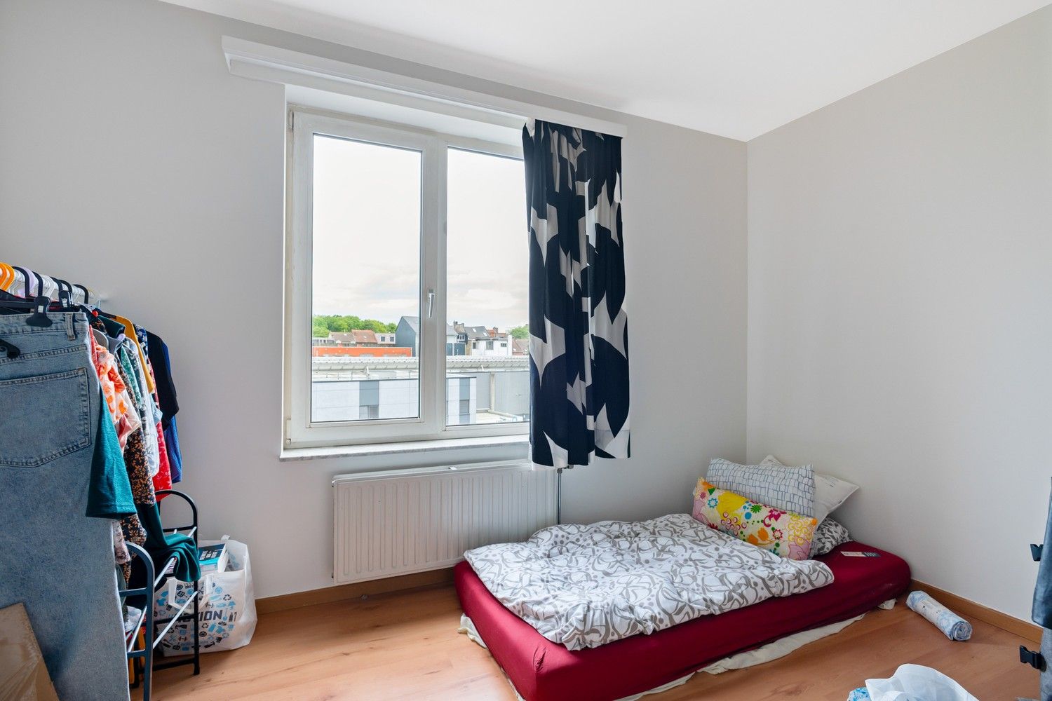 Ruim appartement met autostaanplaats in het centrum van Merksem! foto 9