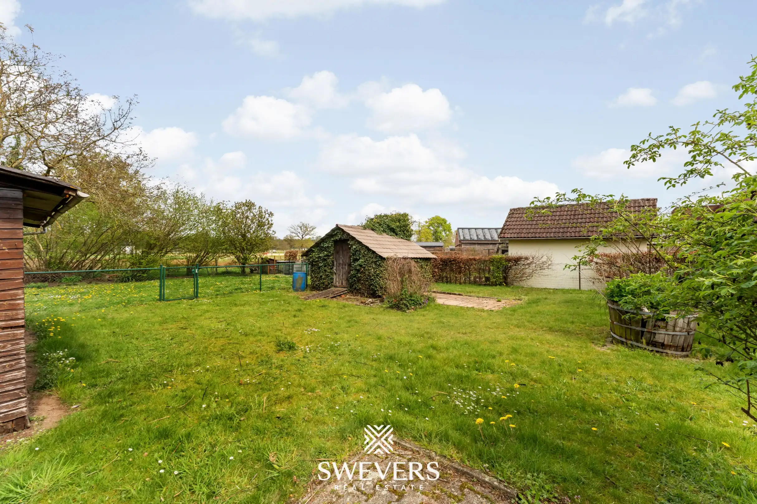 Ruime gezinswoning met 5 slaapkamers en open zicht op groen in Heusden-Zolder foto 12